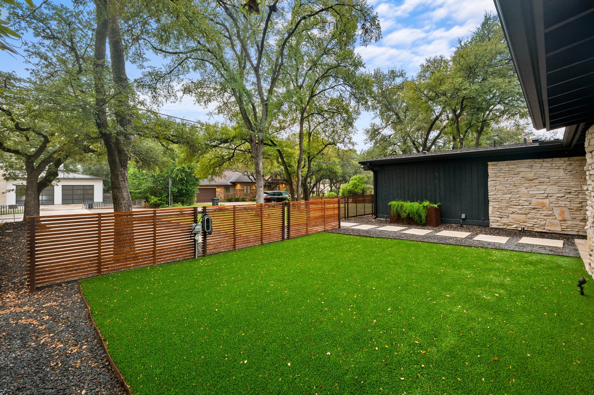 440 Ridgewood Rd