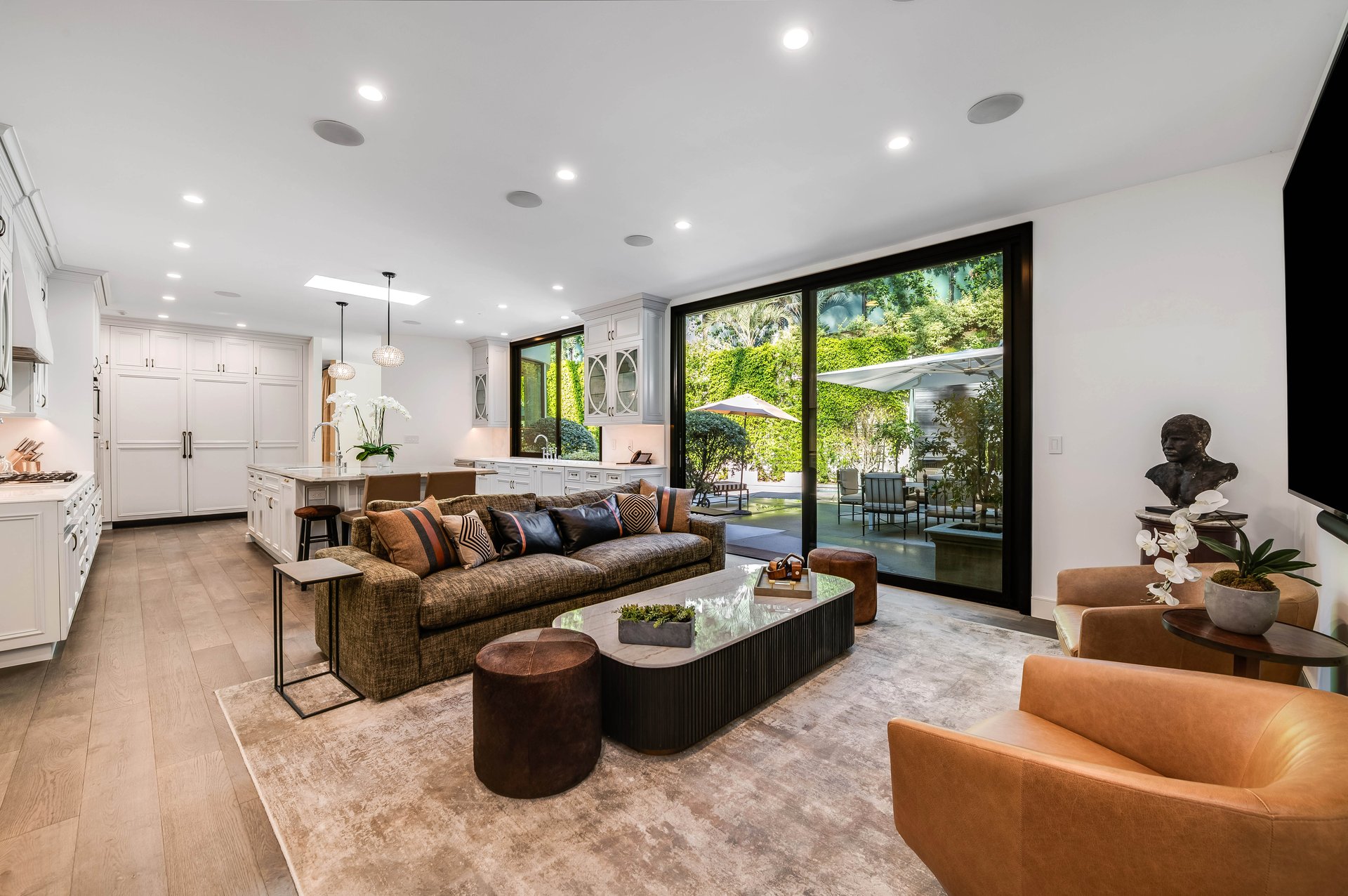 1114 Sutton Way