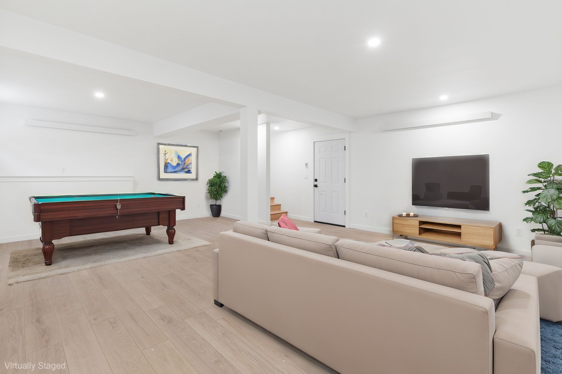 190 MEADOW RIDGE Drive