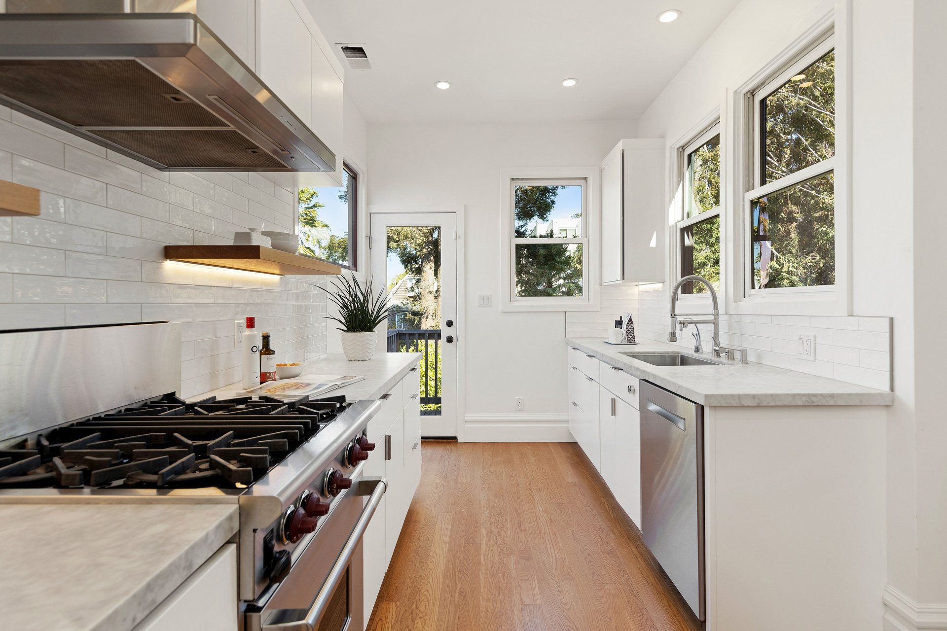 Top-Floor Edwardian In The Castro
