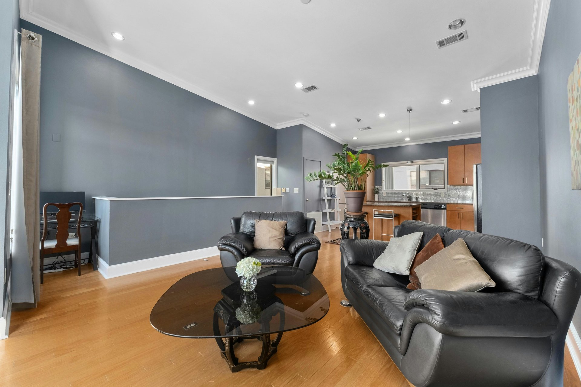 1702 S Lamar Blvd #28
