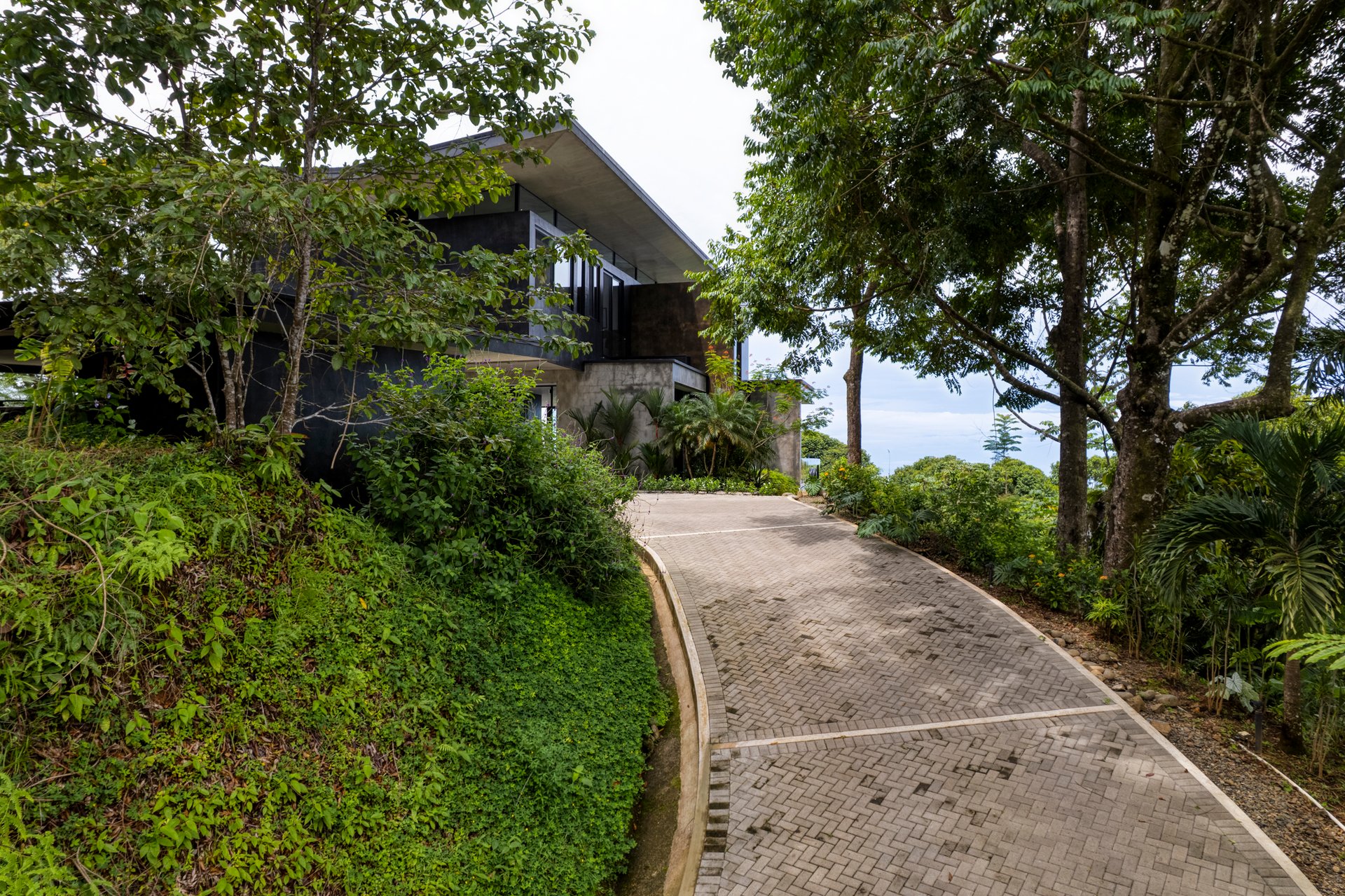 Architectural Masterpiece with Panoramic Whale Tail & Year-Round Sunset Views