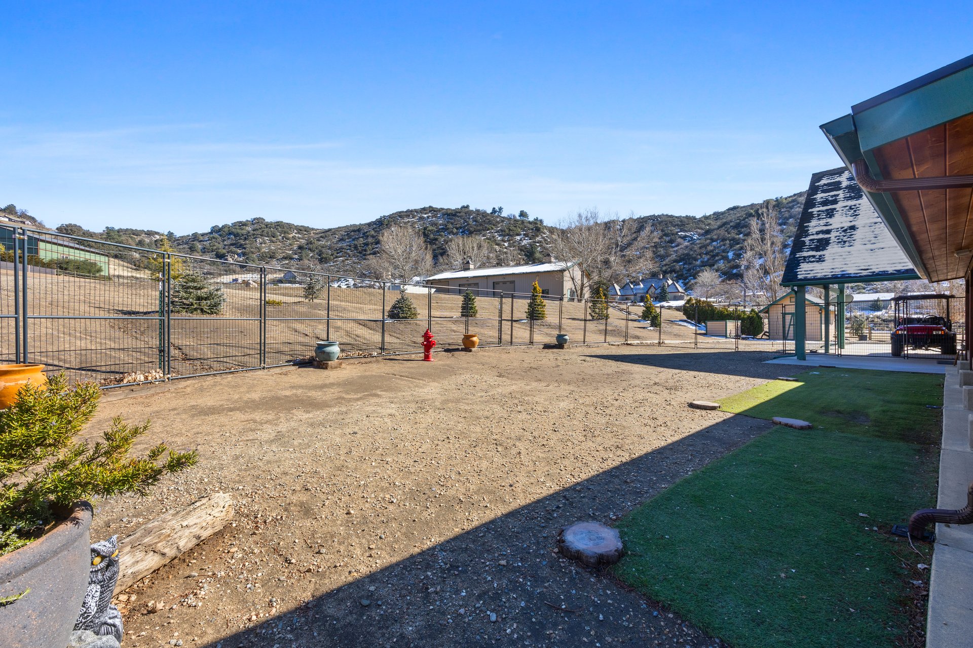 Equestrian Estate in Bear Valley Springs: 25820 Skyline Drive