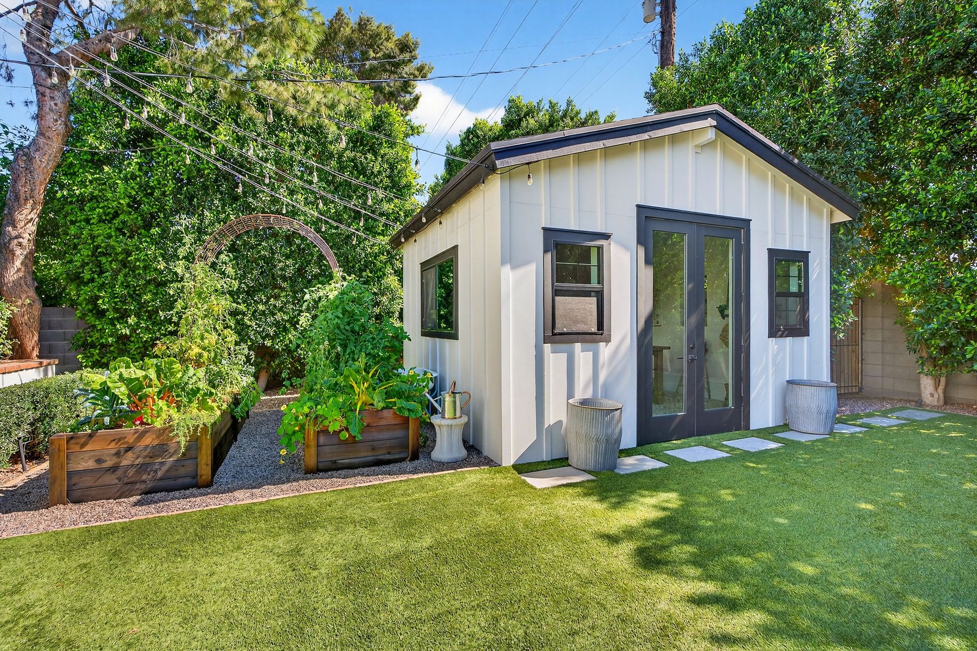 5217 E CALLE REDONDA