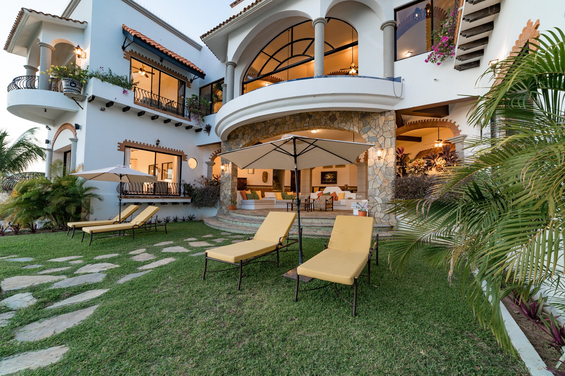 5 Bedroom, Single Family Home, Villa Encantada 