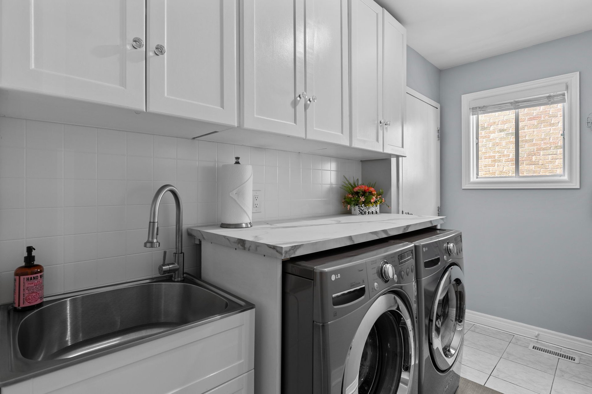 90 Bishop Drive, Barrie