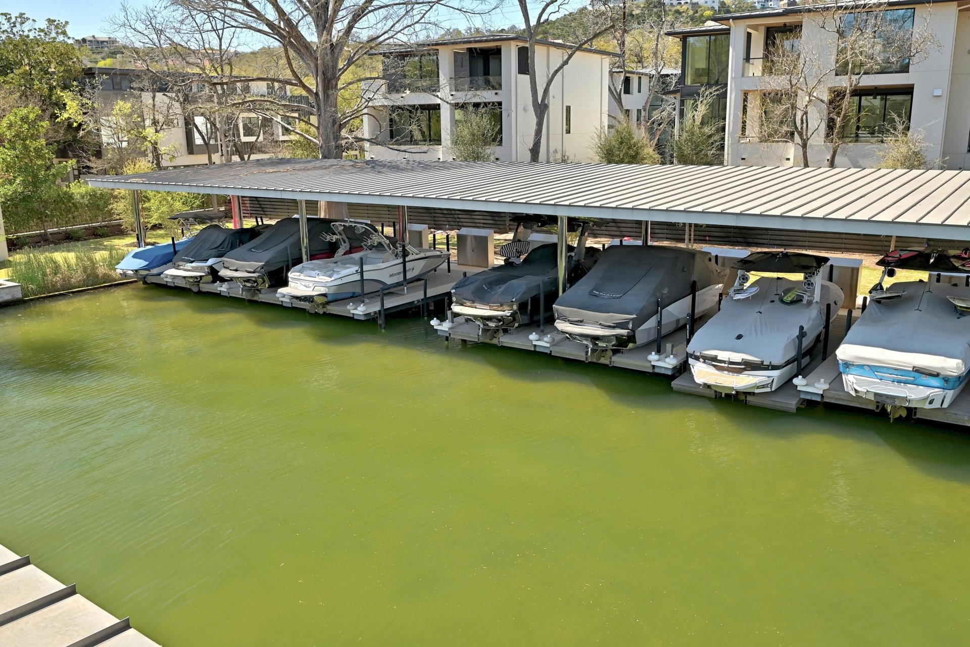 2503 Westlake Drive #4
