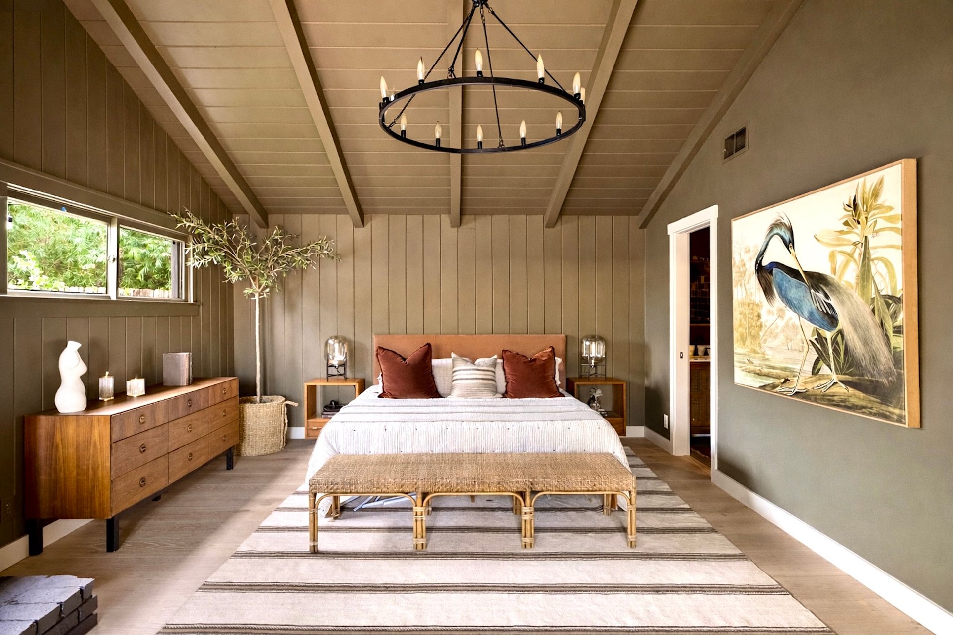 Outback Modern. Lake Balboa