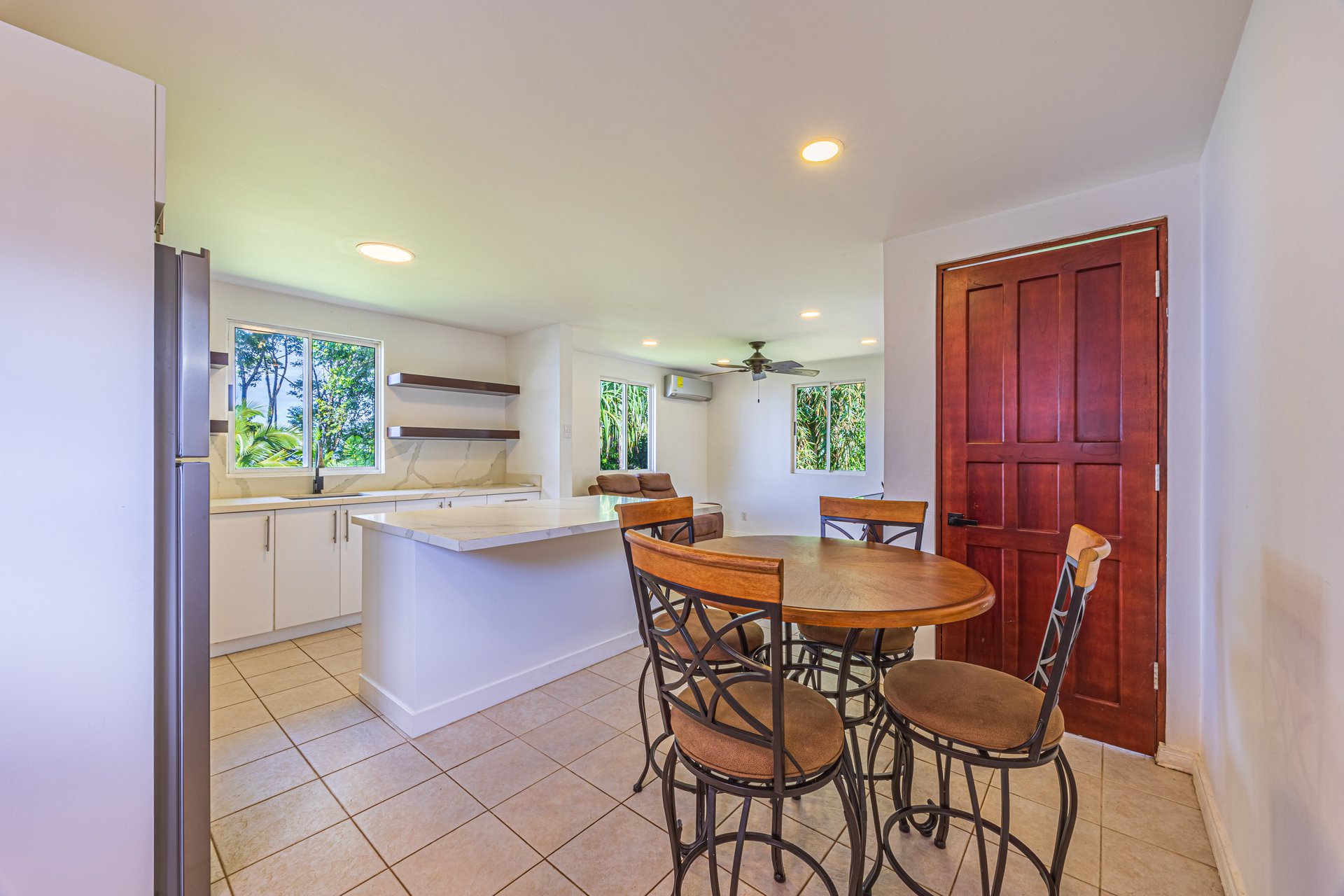 16 ACRES – 6 Bedroom Grand Estate With Guest House, 15 Minutes to Dominical, SPECTACULAR OCEAN VIEWS!!!