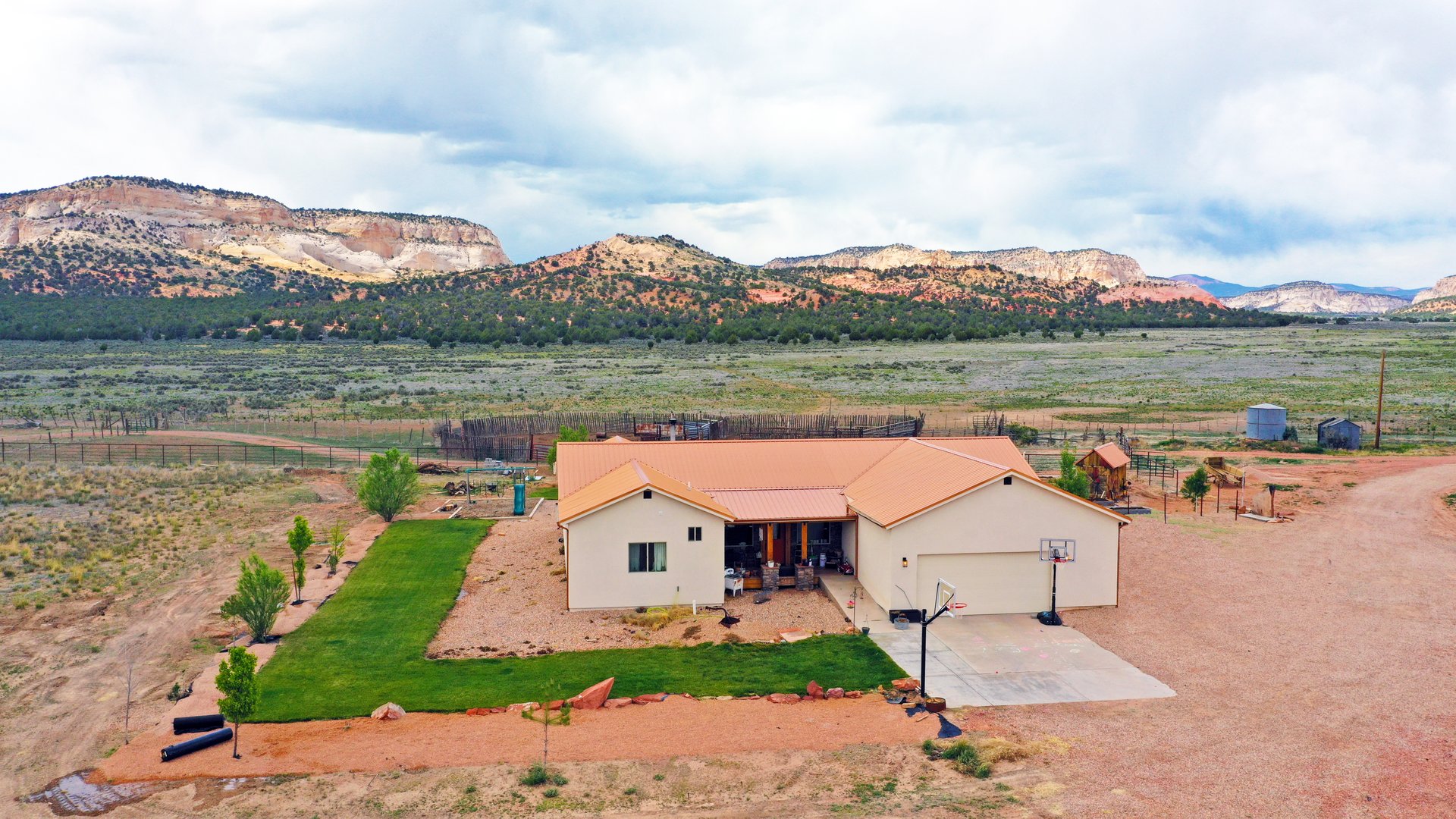 7395 N Johnson Canyon