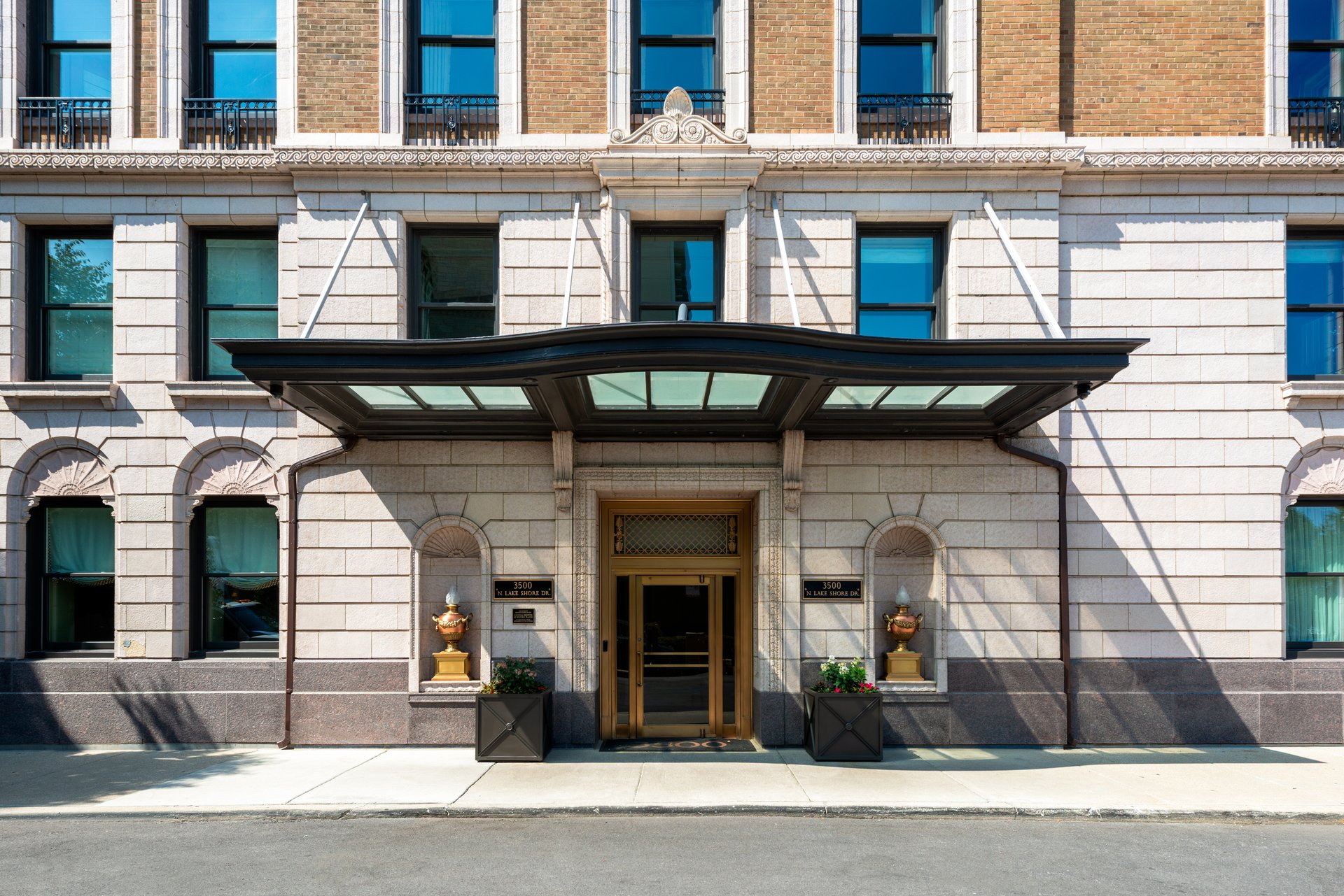 3500 North Lake Shore Drive 6D 