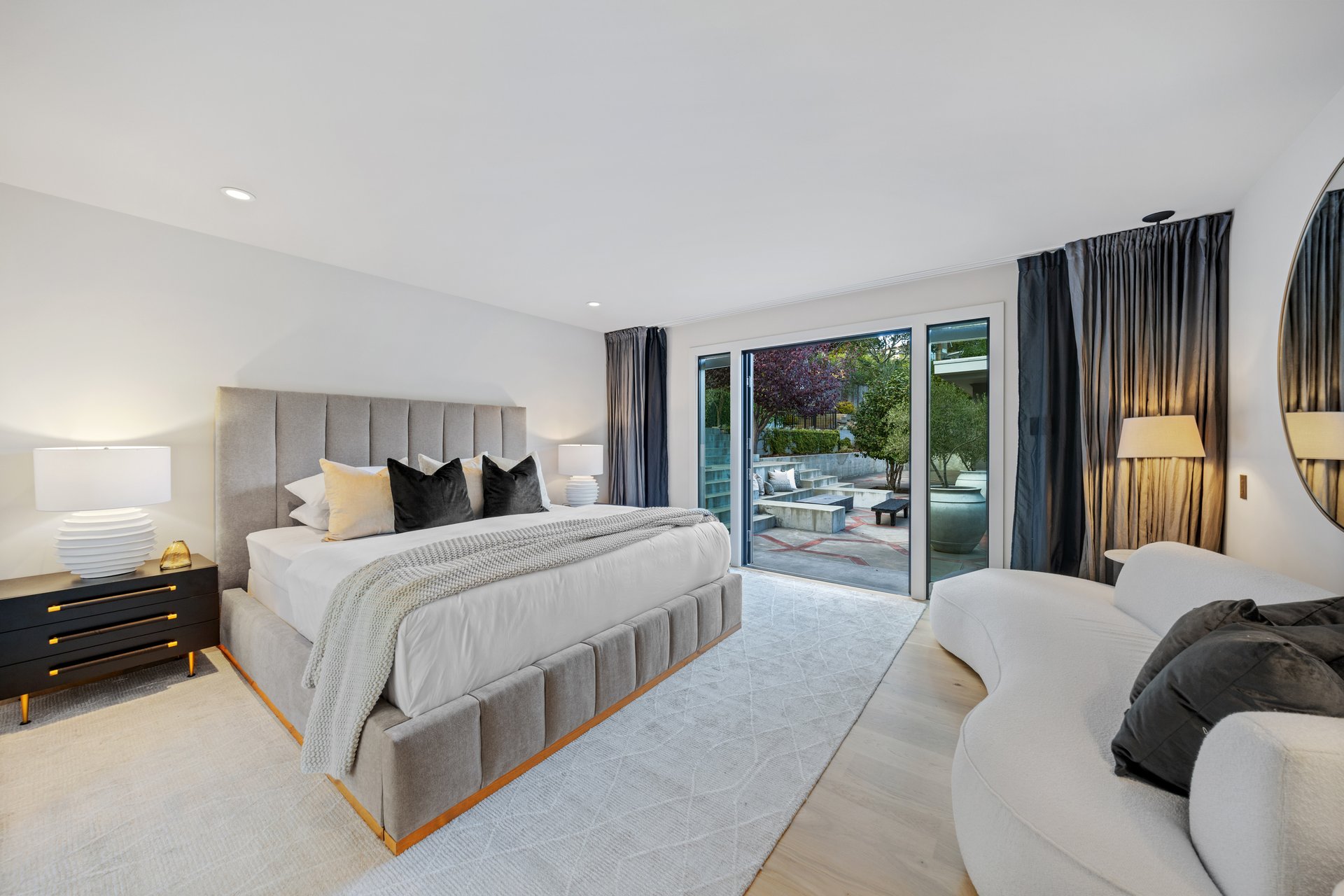Stunning Contemporary Renovation