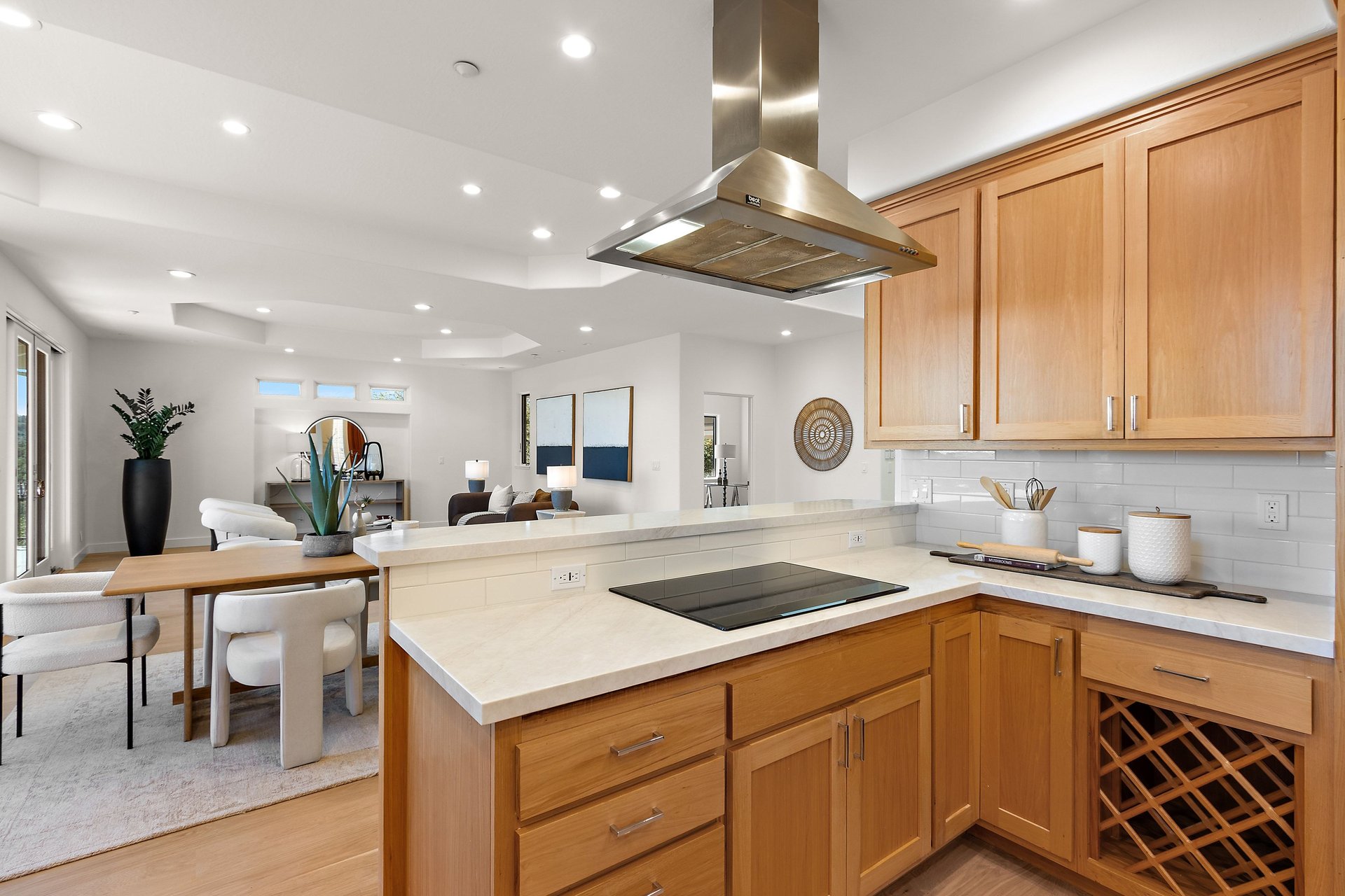 809 Mountain View Dr