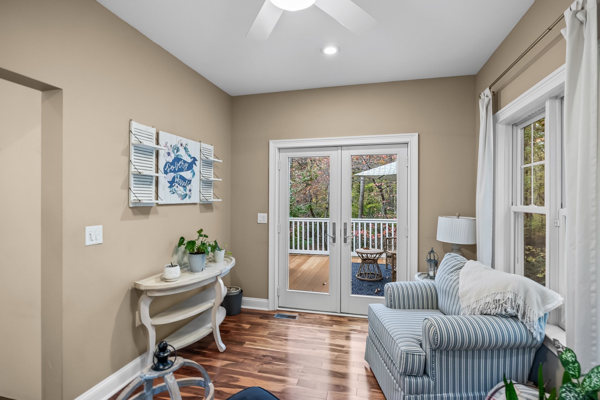 2A Laurel Dr