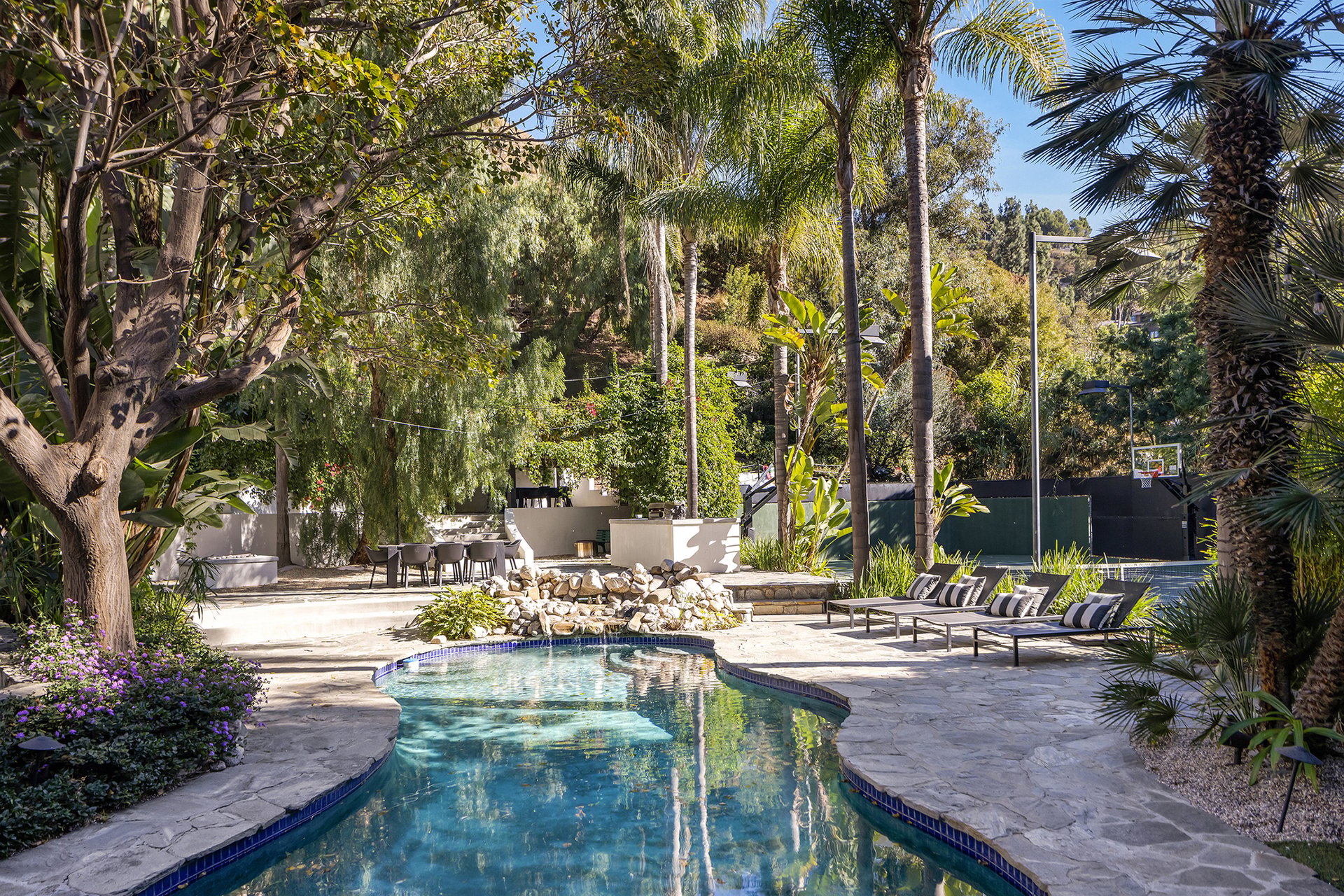 1930 Laurel Canyon Blvd, Hollywood Hills