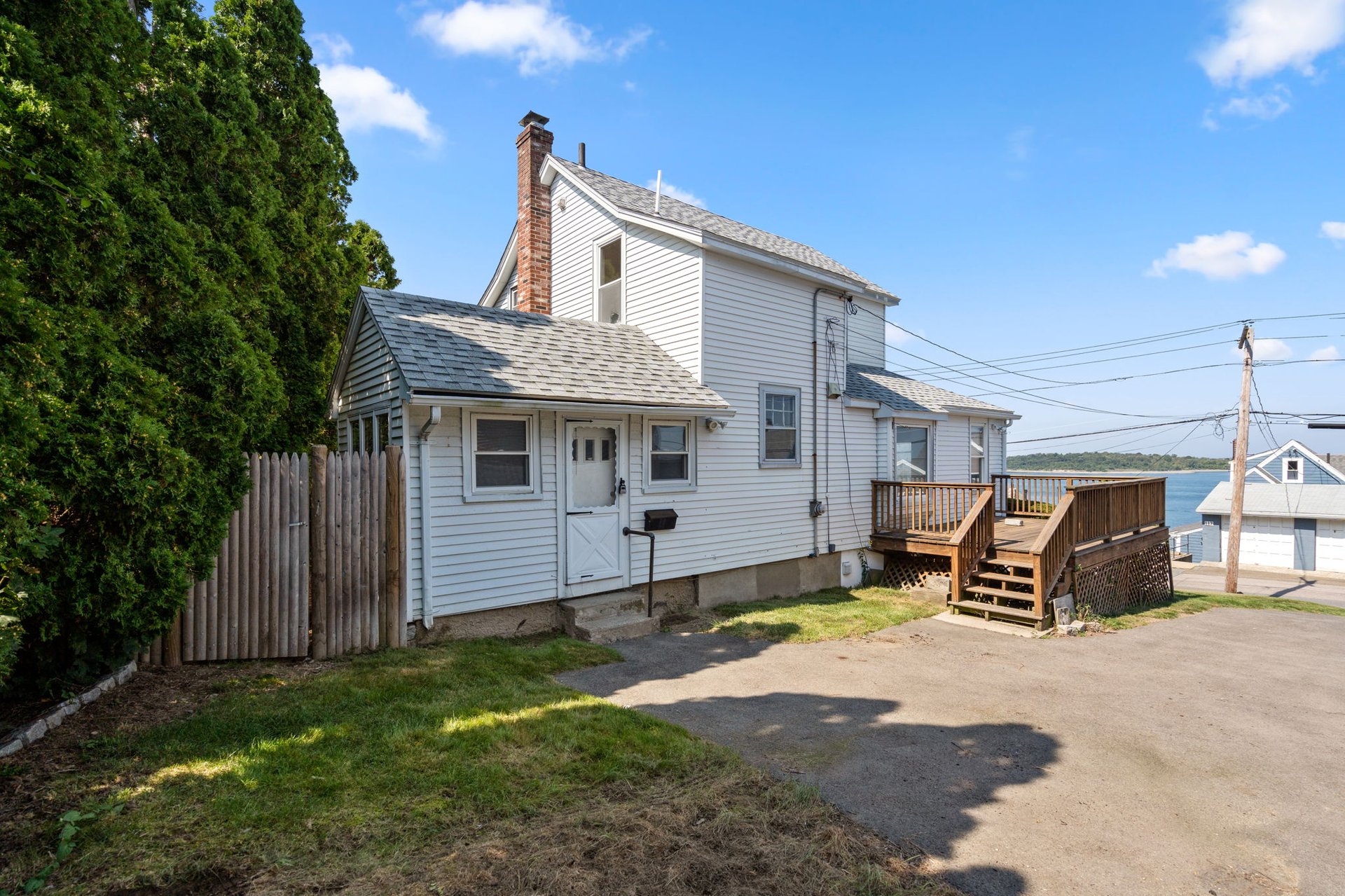 118 Sea Ave