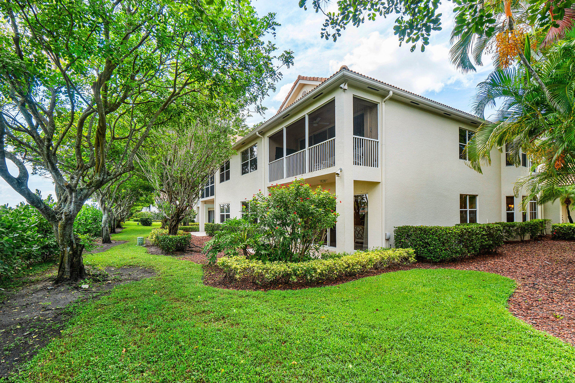 6213 Island Walk A 