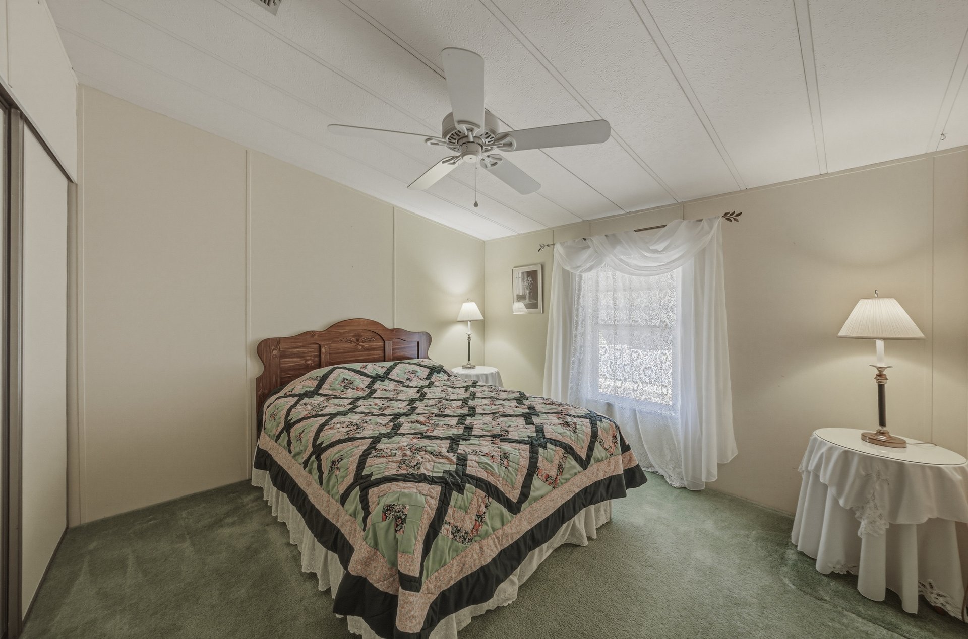 5556 RIVIERA DR