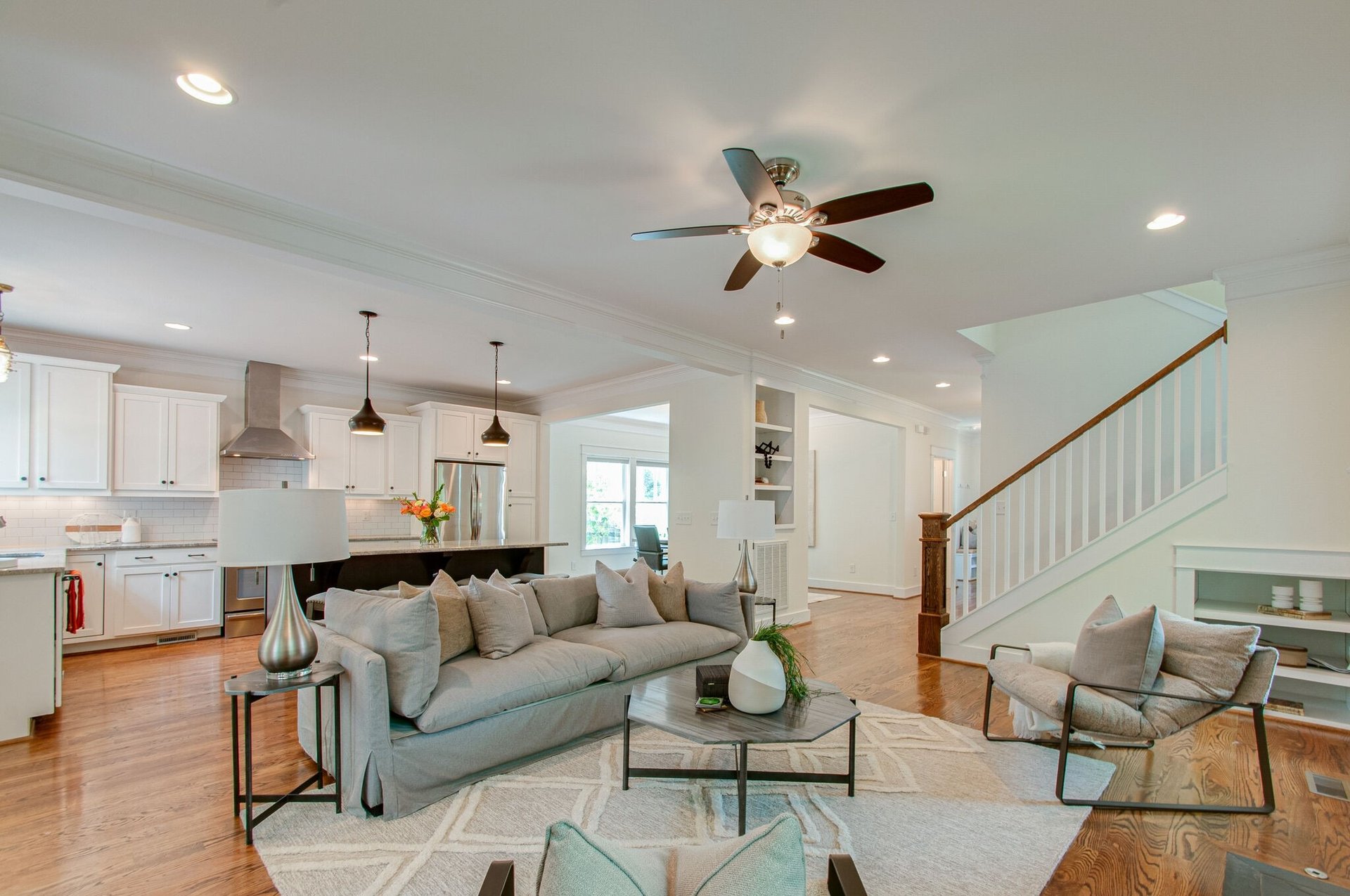 1020 Villa Pl