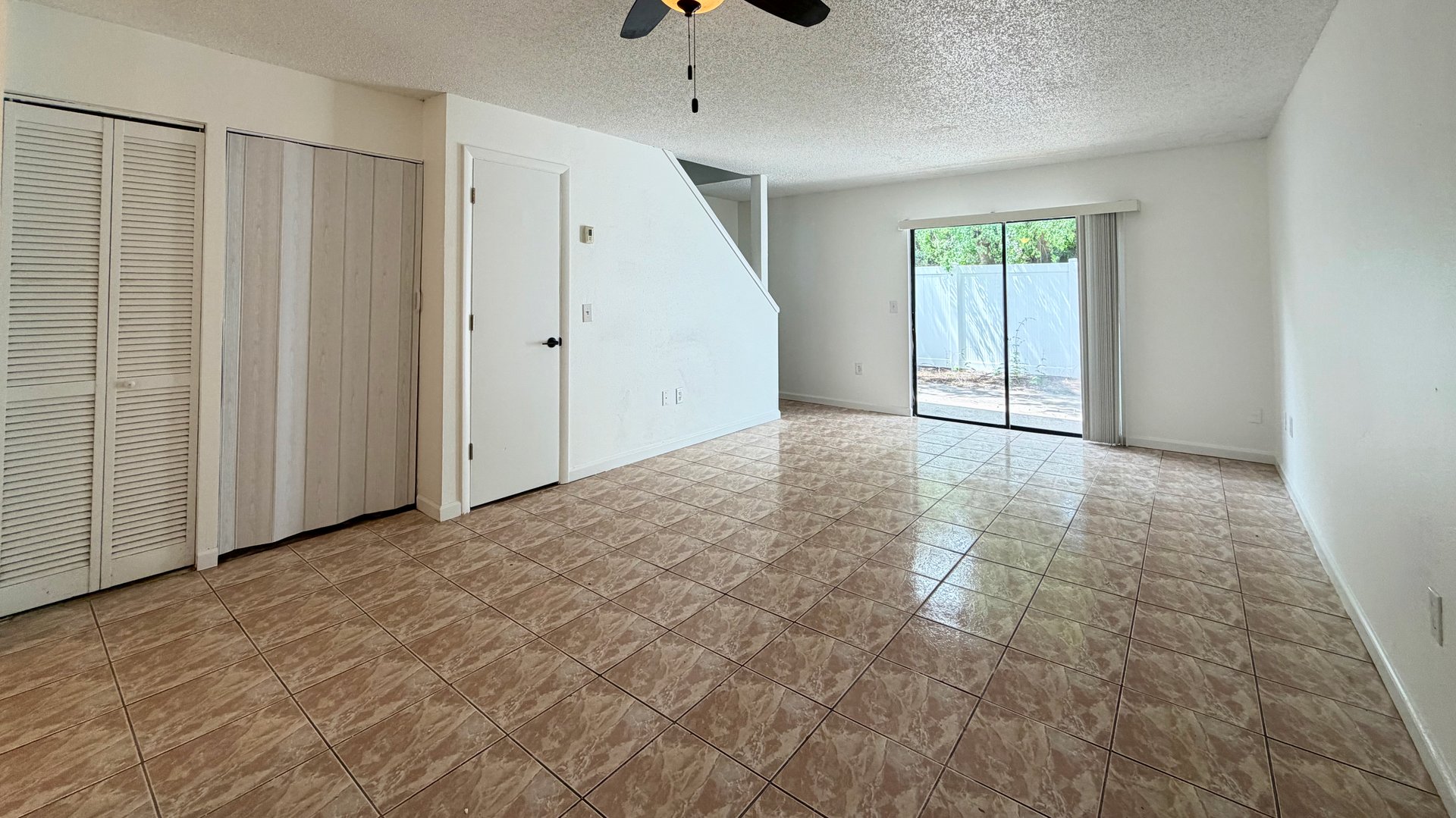 Lake Baldwin Area 2-Bedroom Townhouse for Lease