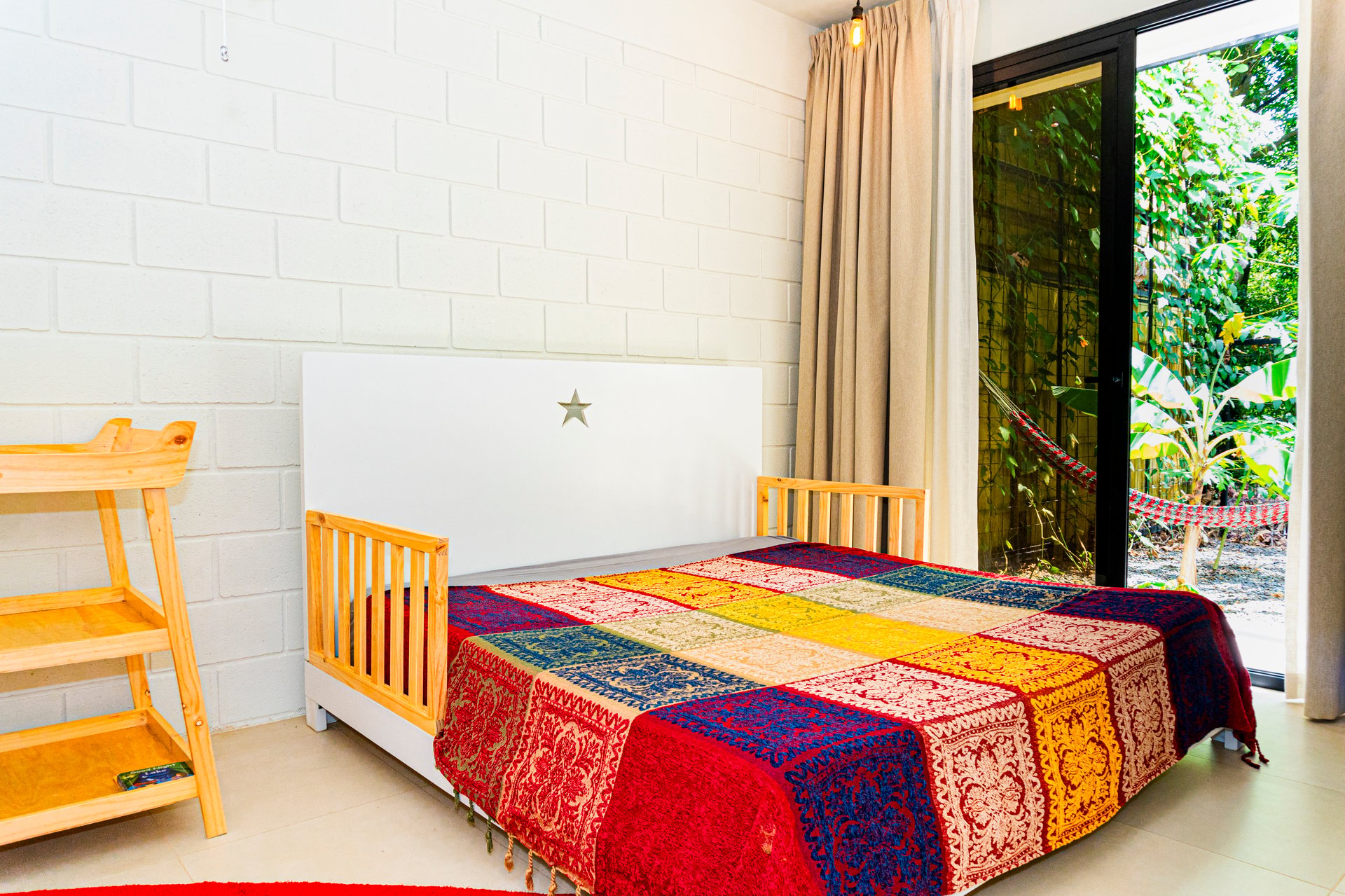 Modern Elegance Meets Tropical Lifestyle in Uvita