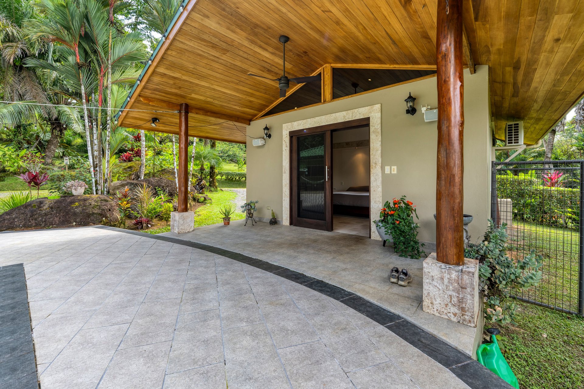 CASA TRANQUILA IN LAGUNAS – HOME, GUEST SUITE, SALON, AND GARAGE WITH WORKSHOP