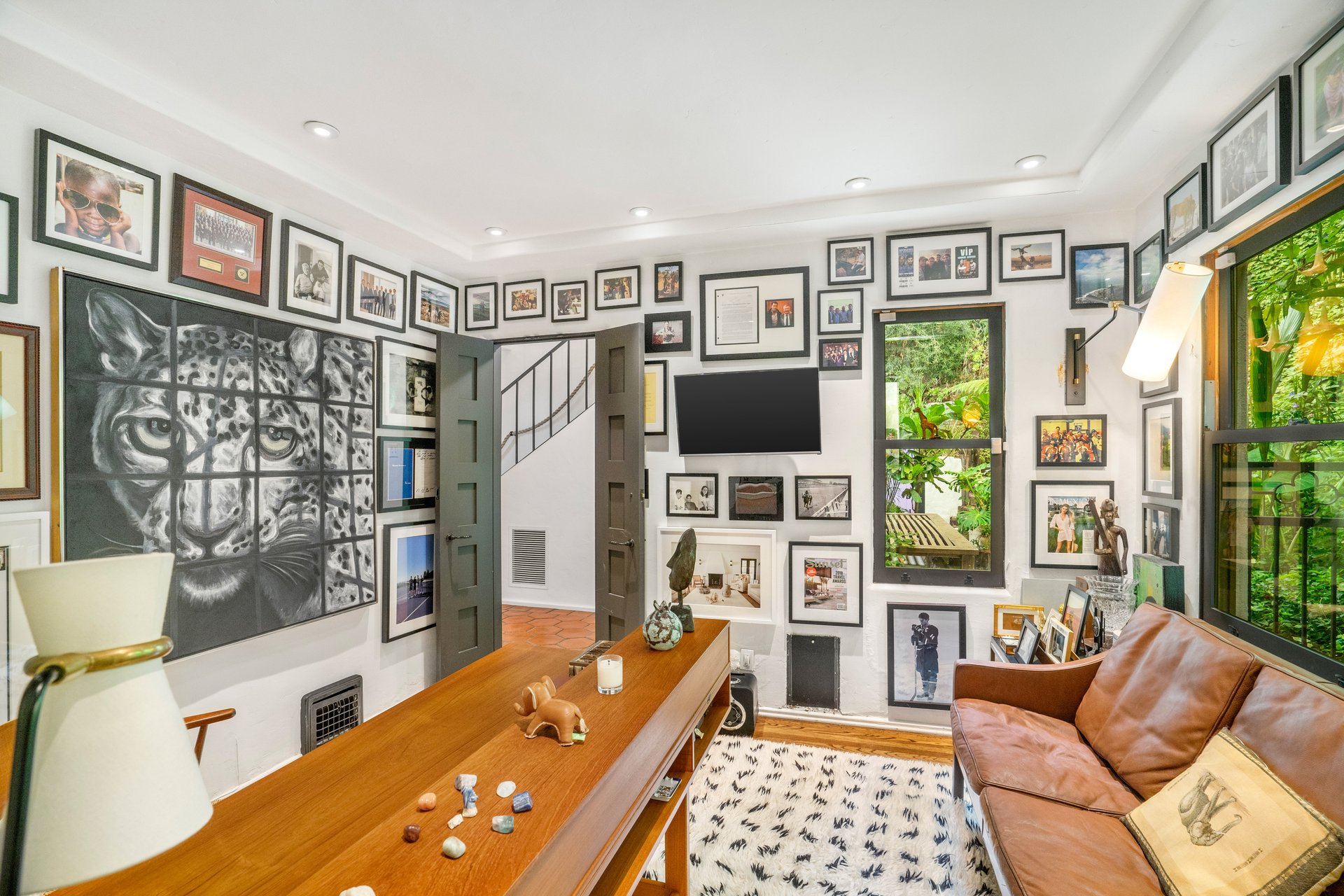 7939 Hillside Ave, Hollywood Hills