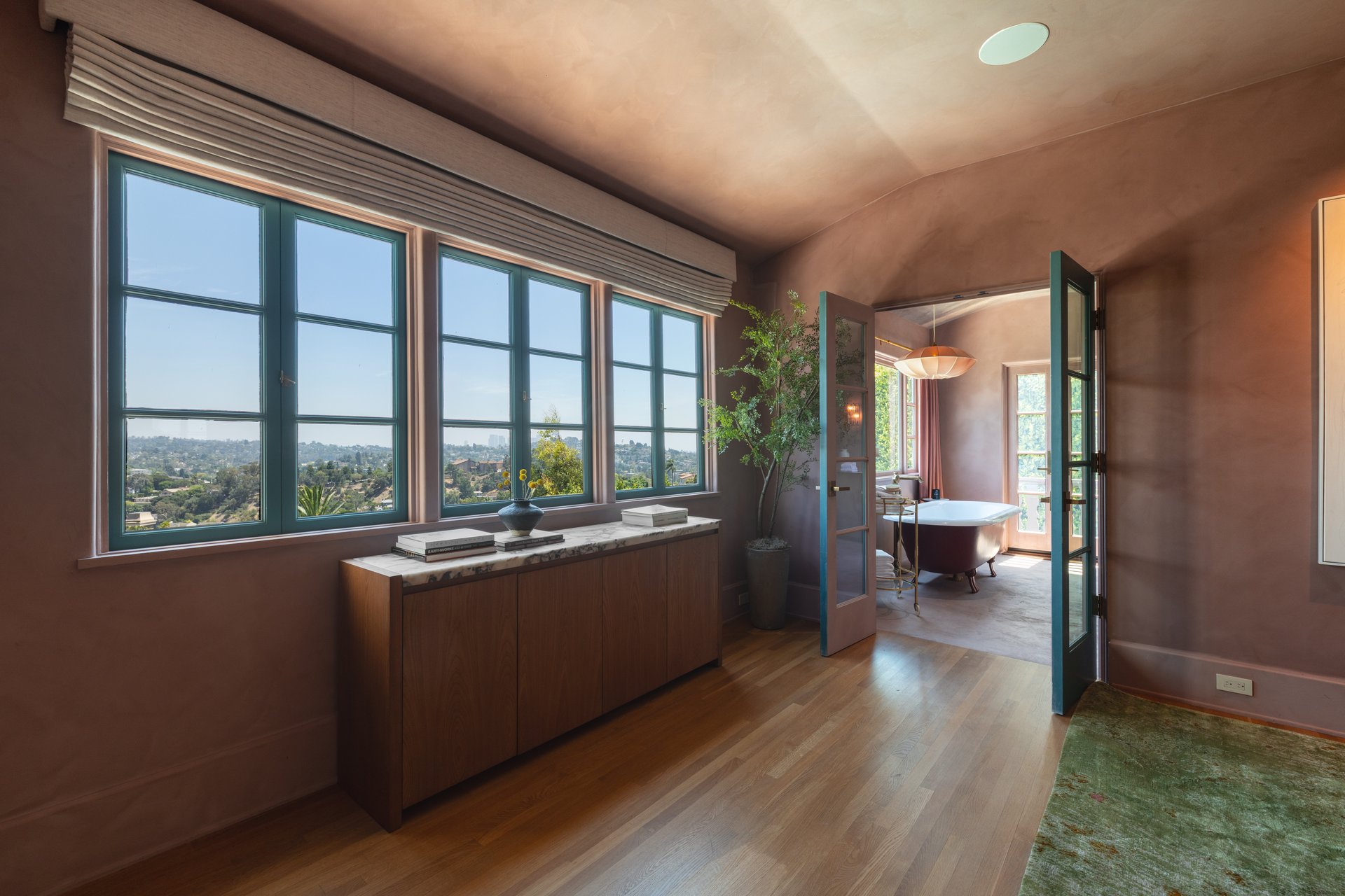 3842 Carnavon Way, Los Feliz 