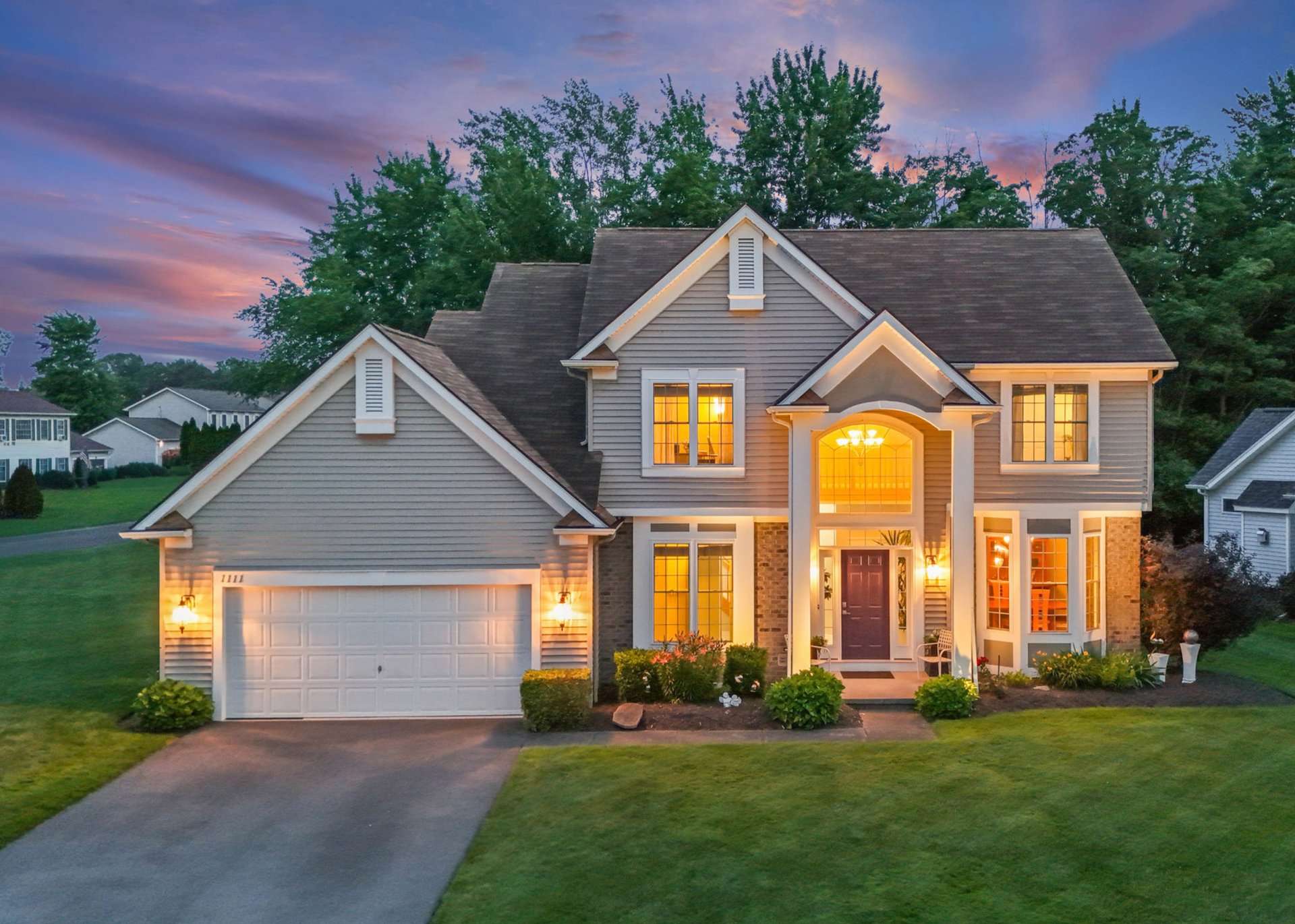 Updated Webster Colonial with Modern Style, Outdoor Living & Cul-De-Sac Location