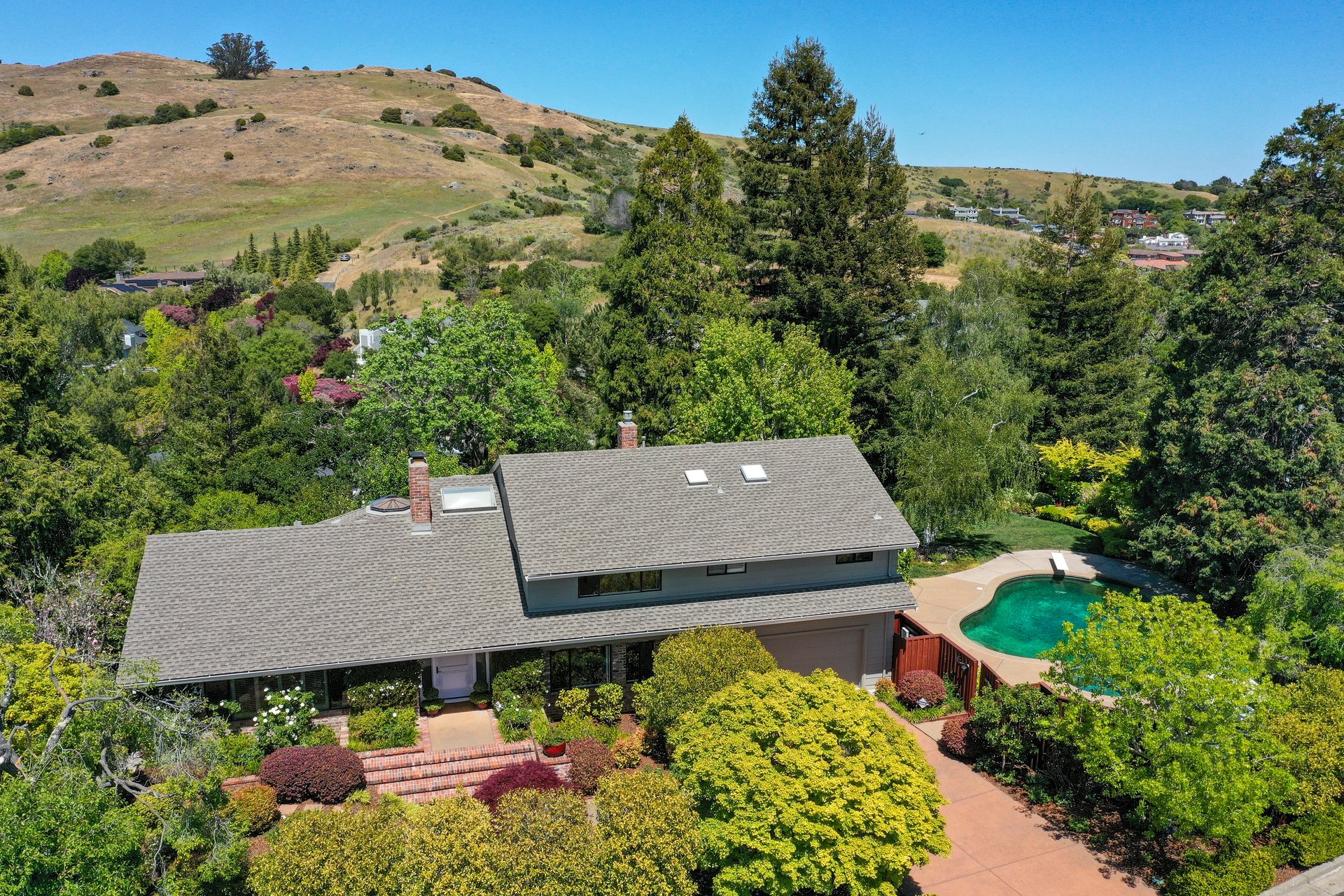 7 Burrell Ct