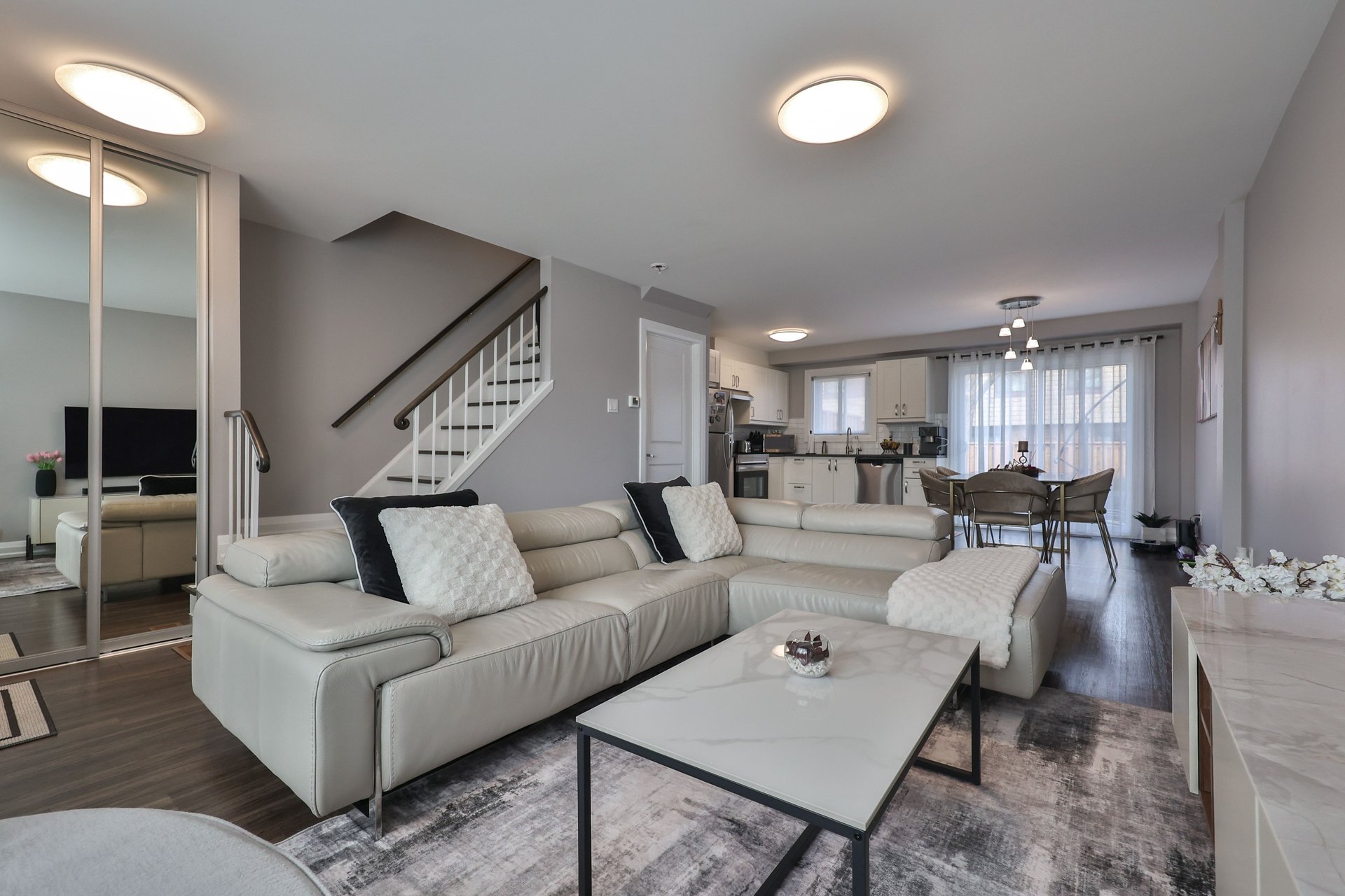 23-1525 Elm Road