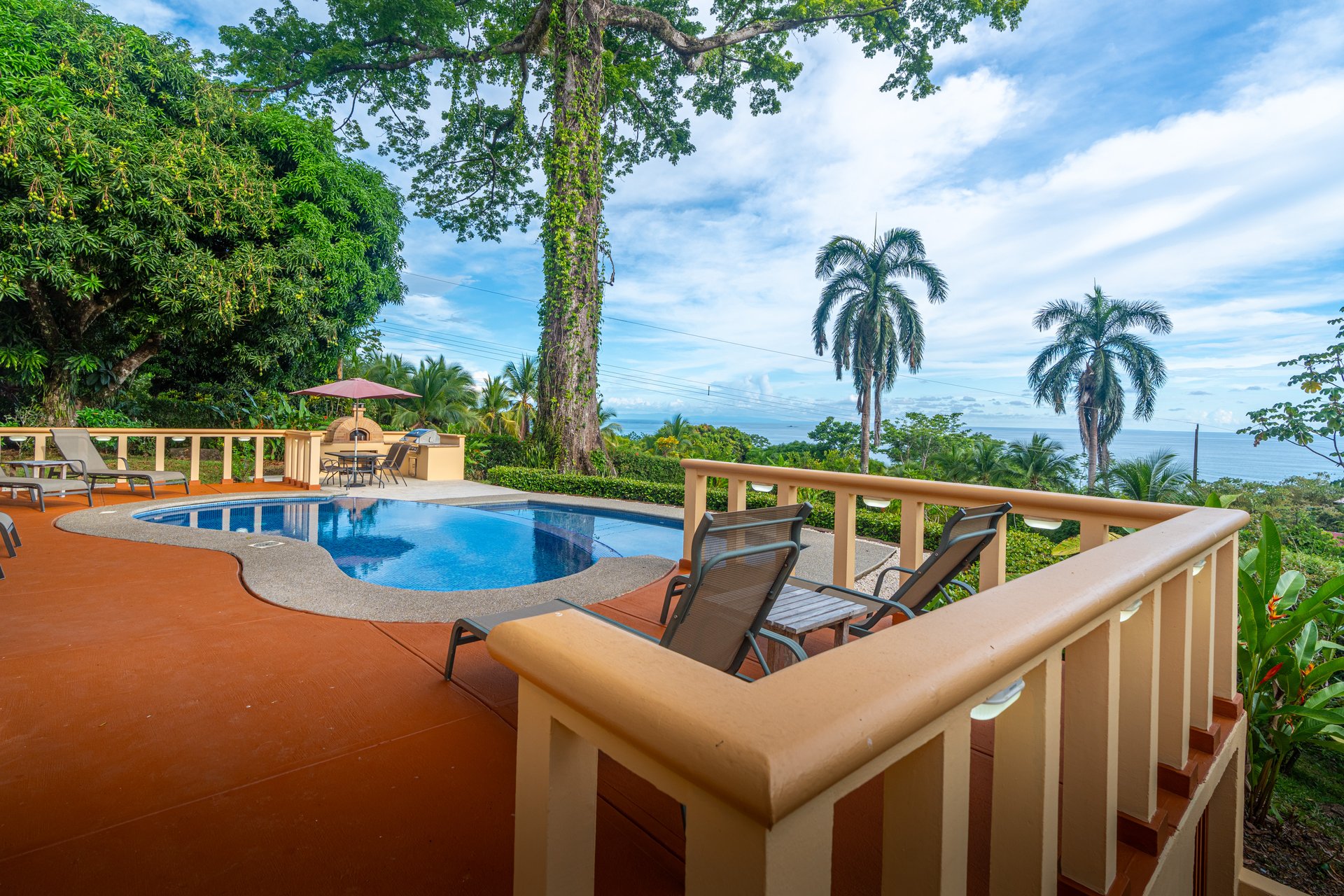 Classic Luxury at Casa Ceiba, Coastal Ocean View 4 Bedroom Home Near Uvita