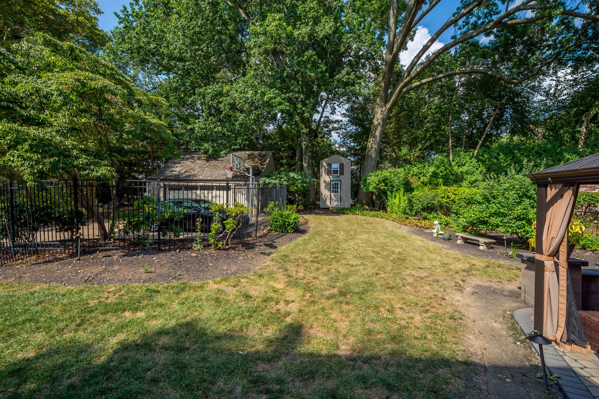 694 Valleyview Road