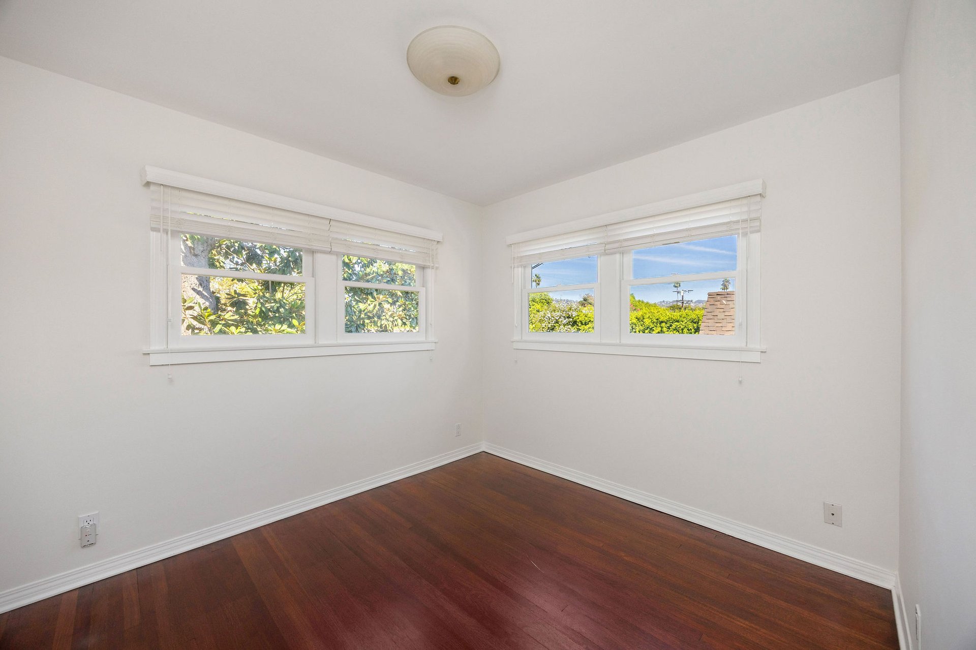 157 S. Fuller Ave