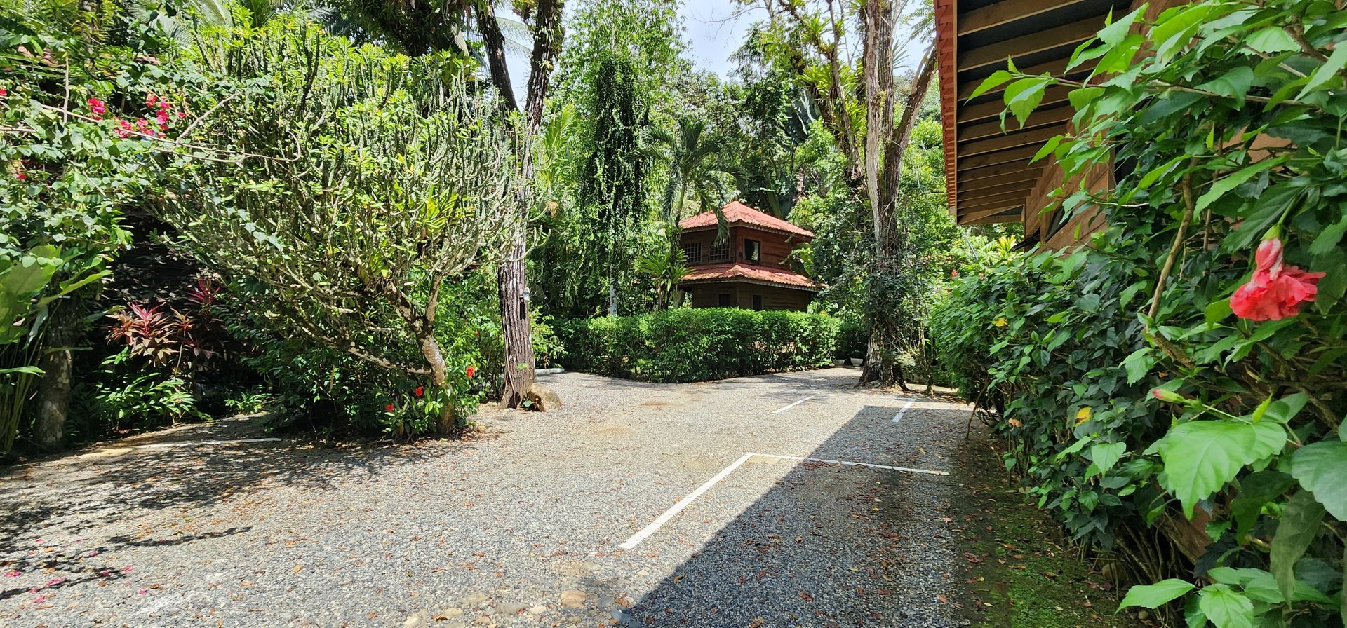 FIRE SALE ! Beautiful hotel in the heart of Ojochal, in Costa Rica’s most desirable areas.