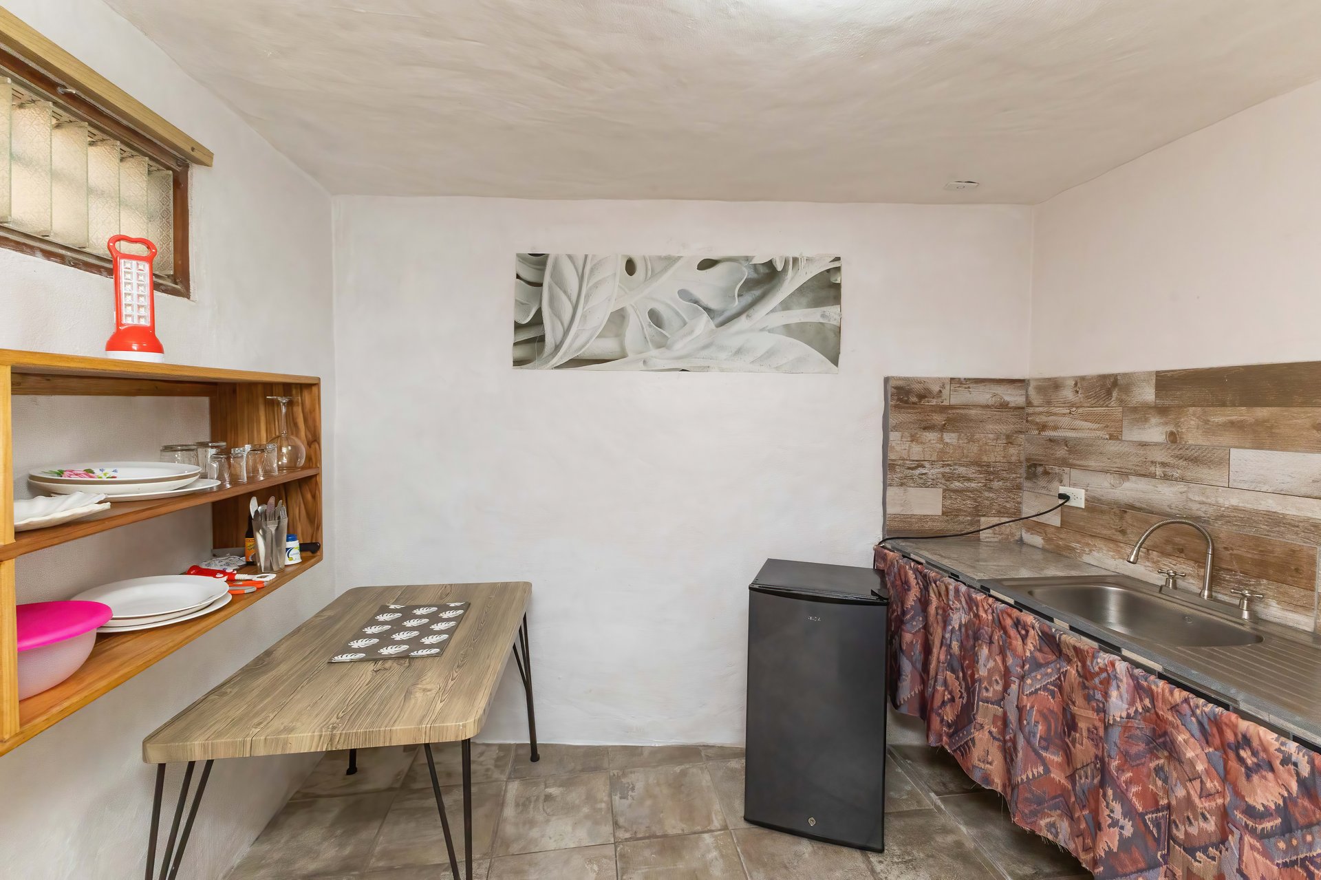 Charming 3-Unit Property: Income-Generating Investment for Sale in Manuel Antonio