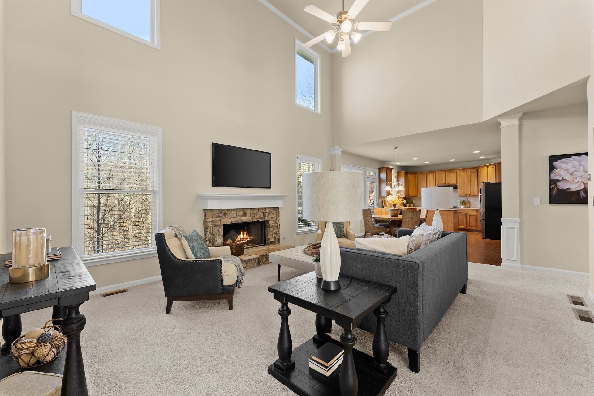 7534 Mossy Log Ct, Flowery Branch, GA 30542