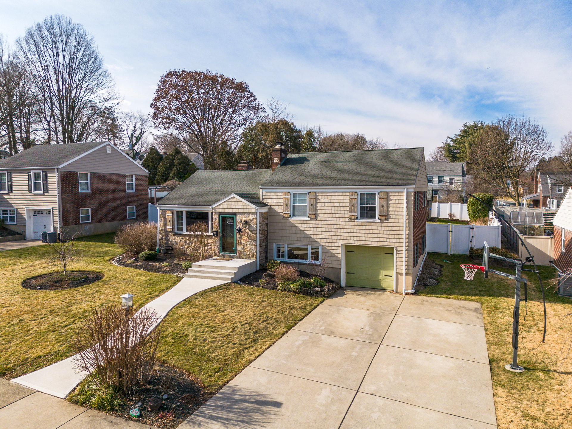 1133 Highland Avenue