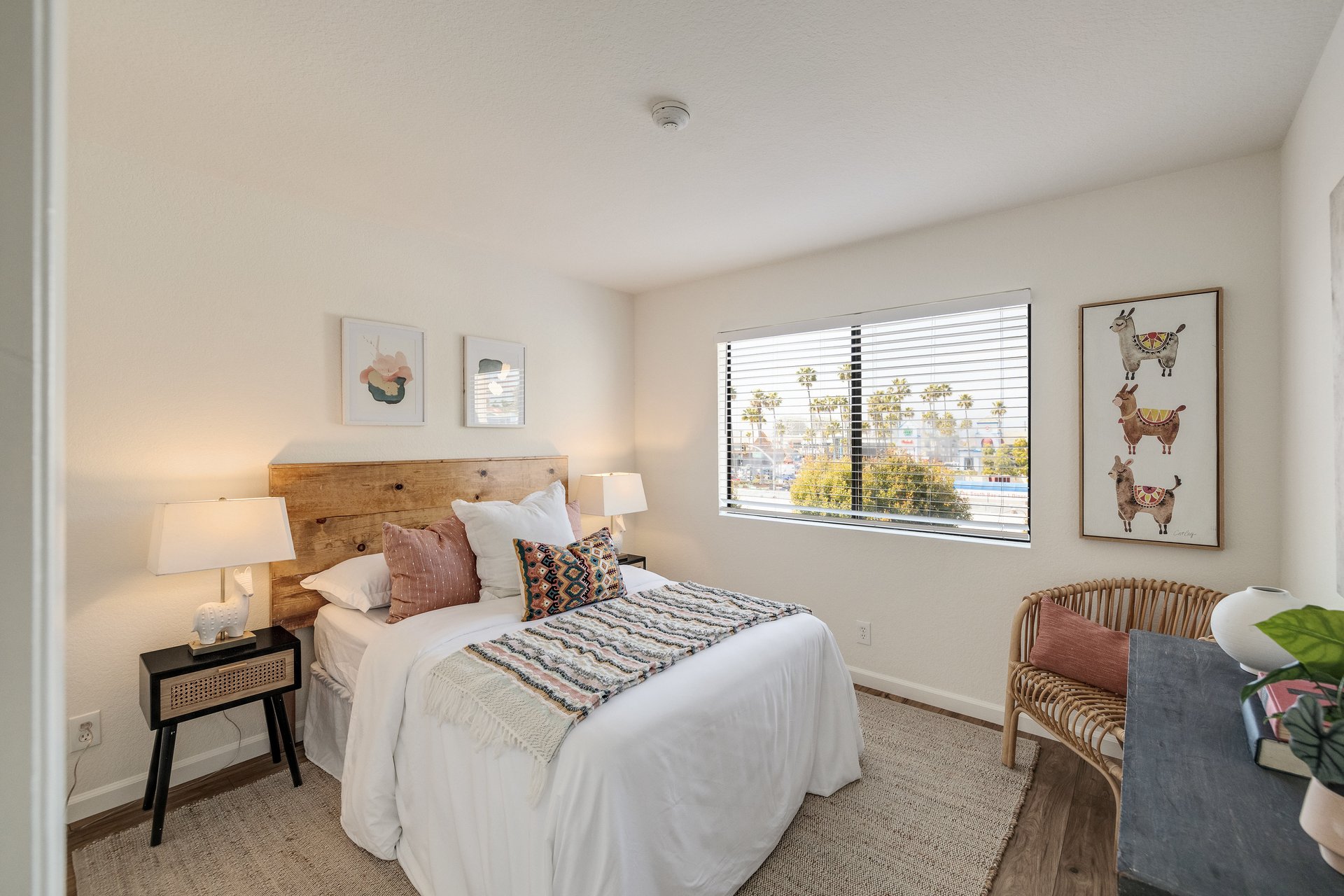 324 N Francisca Avenue Unit 5