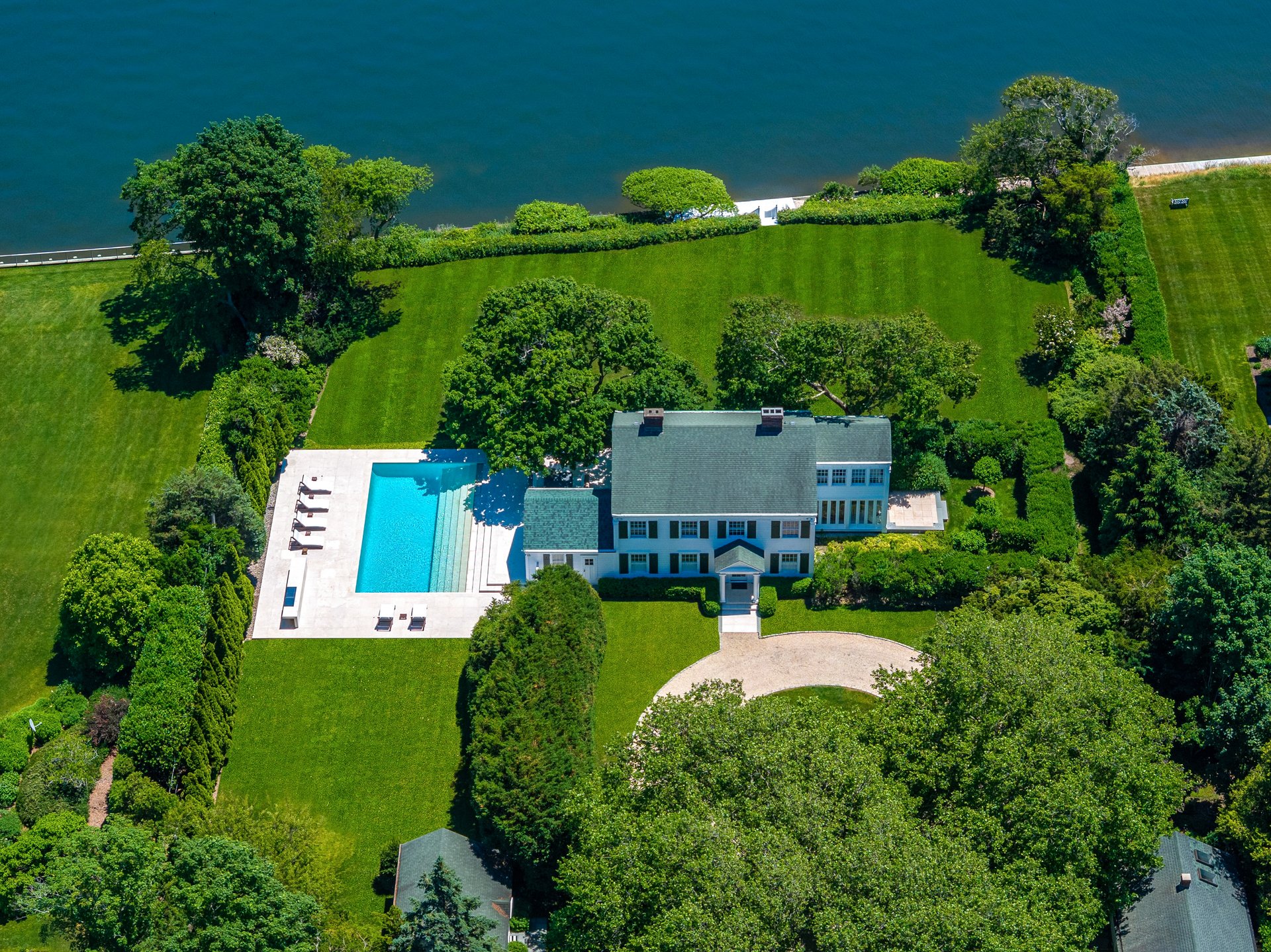Porta Bella: An Iconic Presence on Bellport Bay