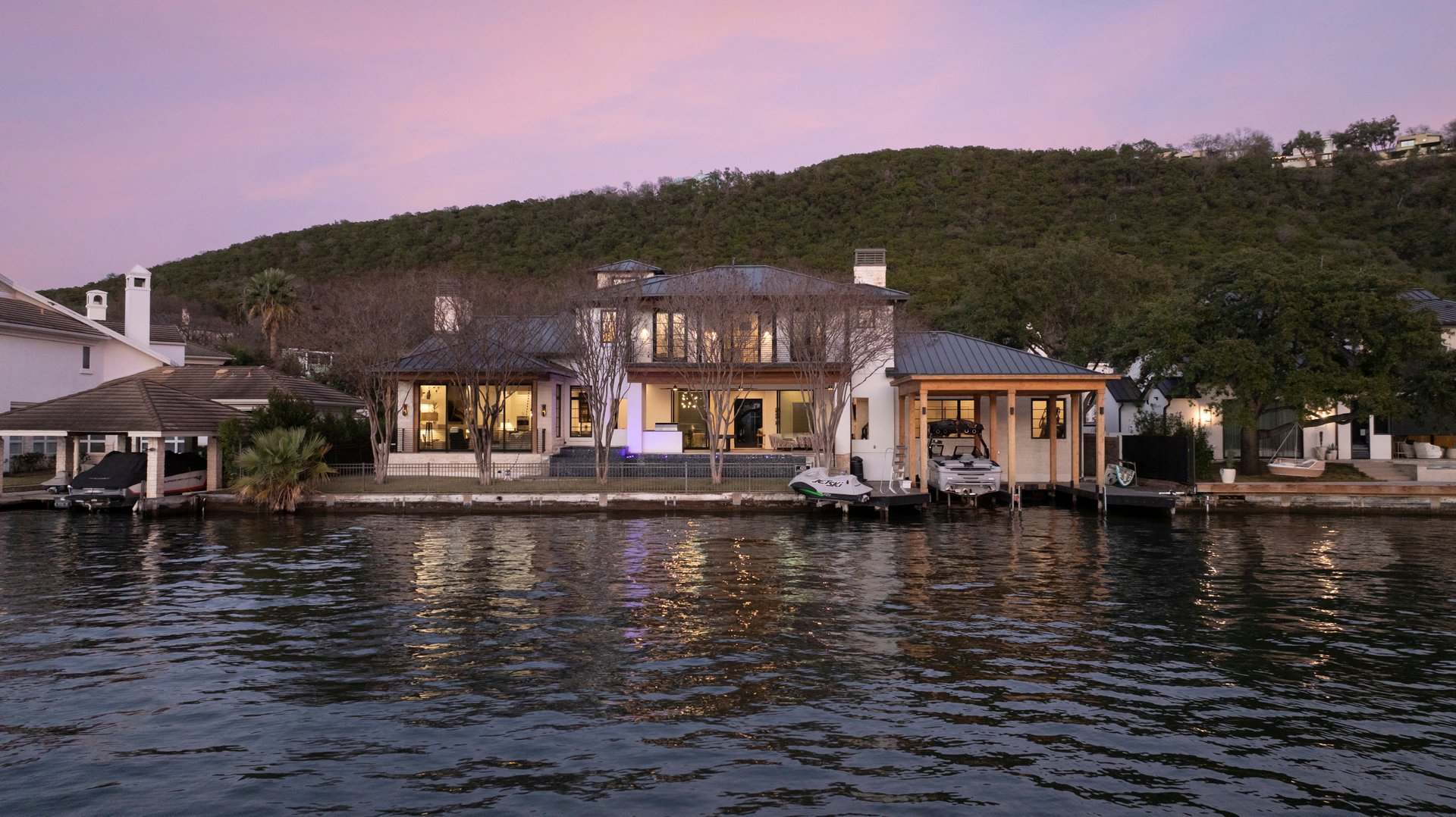 4211 Watersedge Cove