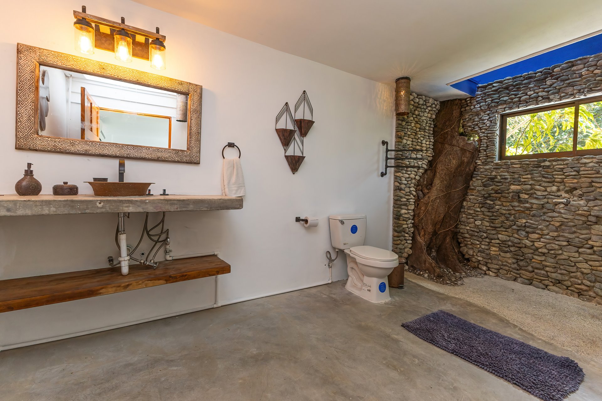 Casa Hermanas: Jungle Retreat with Pool, Guest Studio & Income Potential for Sale in Manuel Antonio