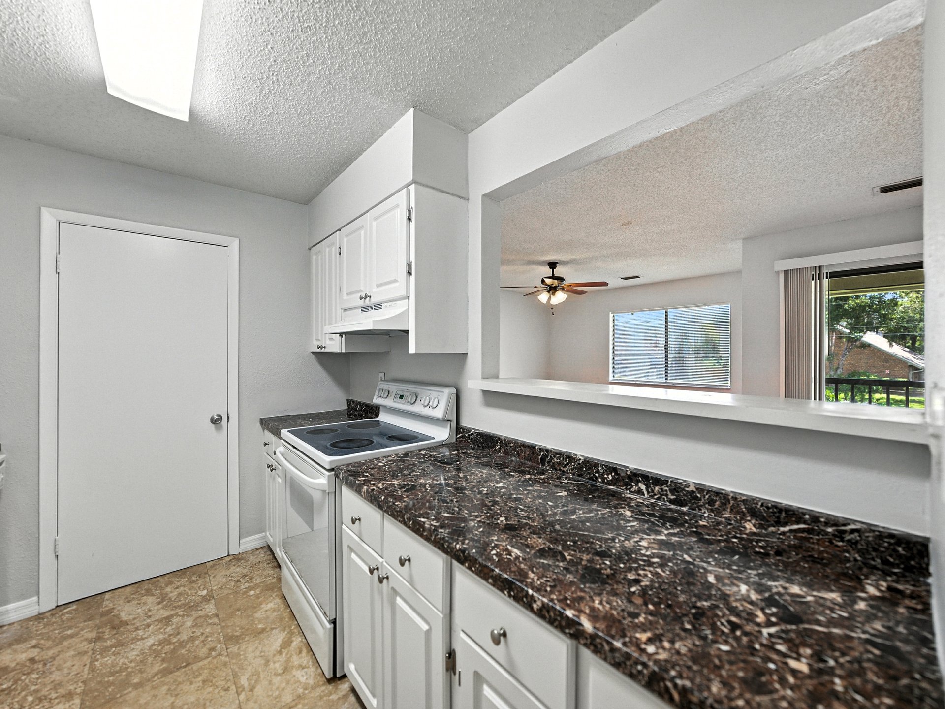 13389 ARBOR POINTE CIR #203