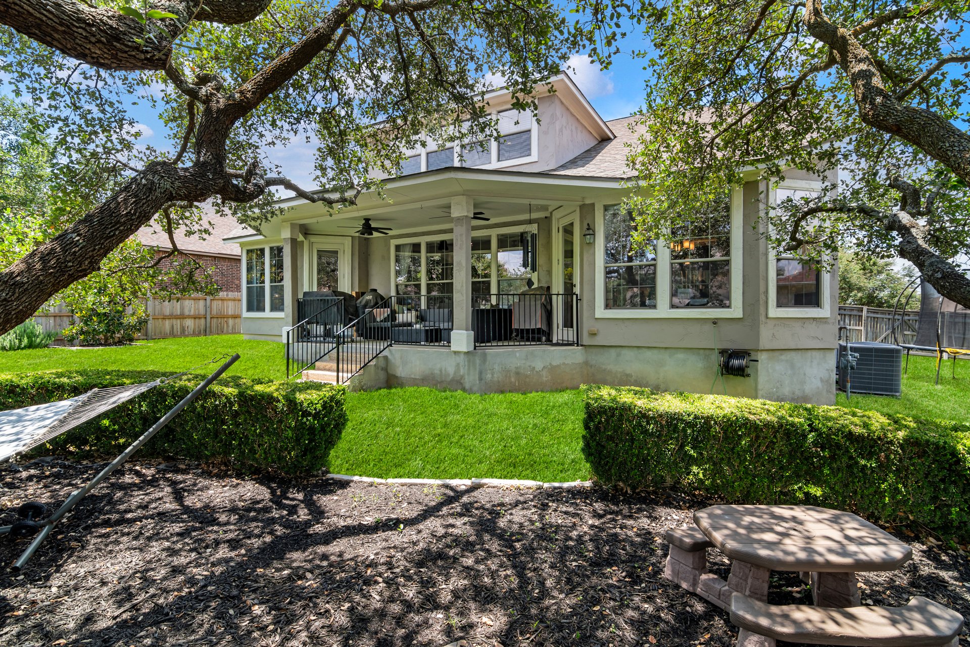 1214 Ashbury Bay