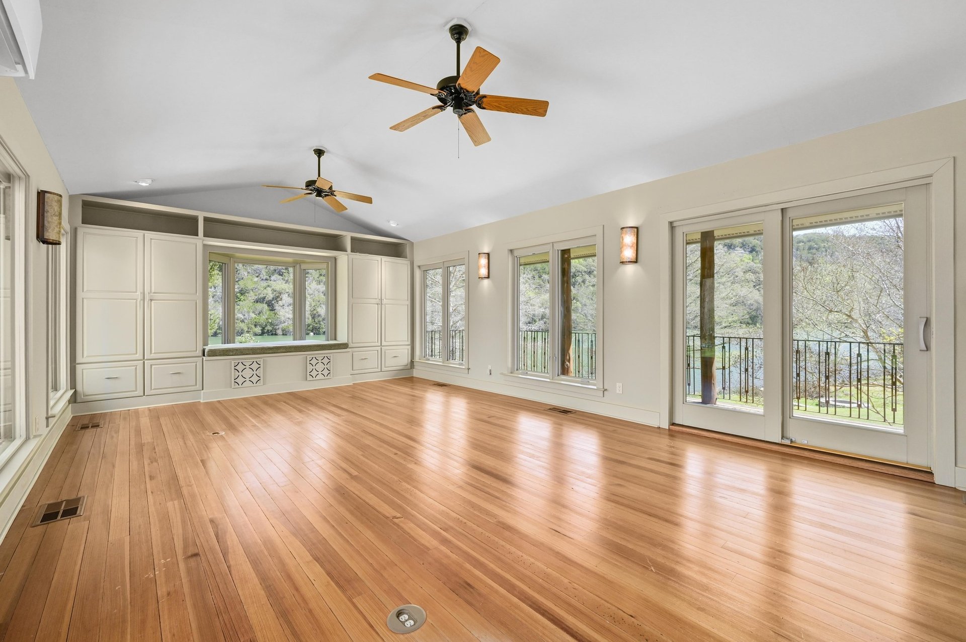 2908 Oestrick Lane 
