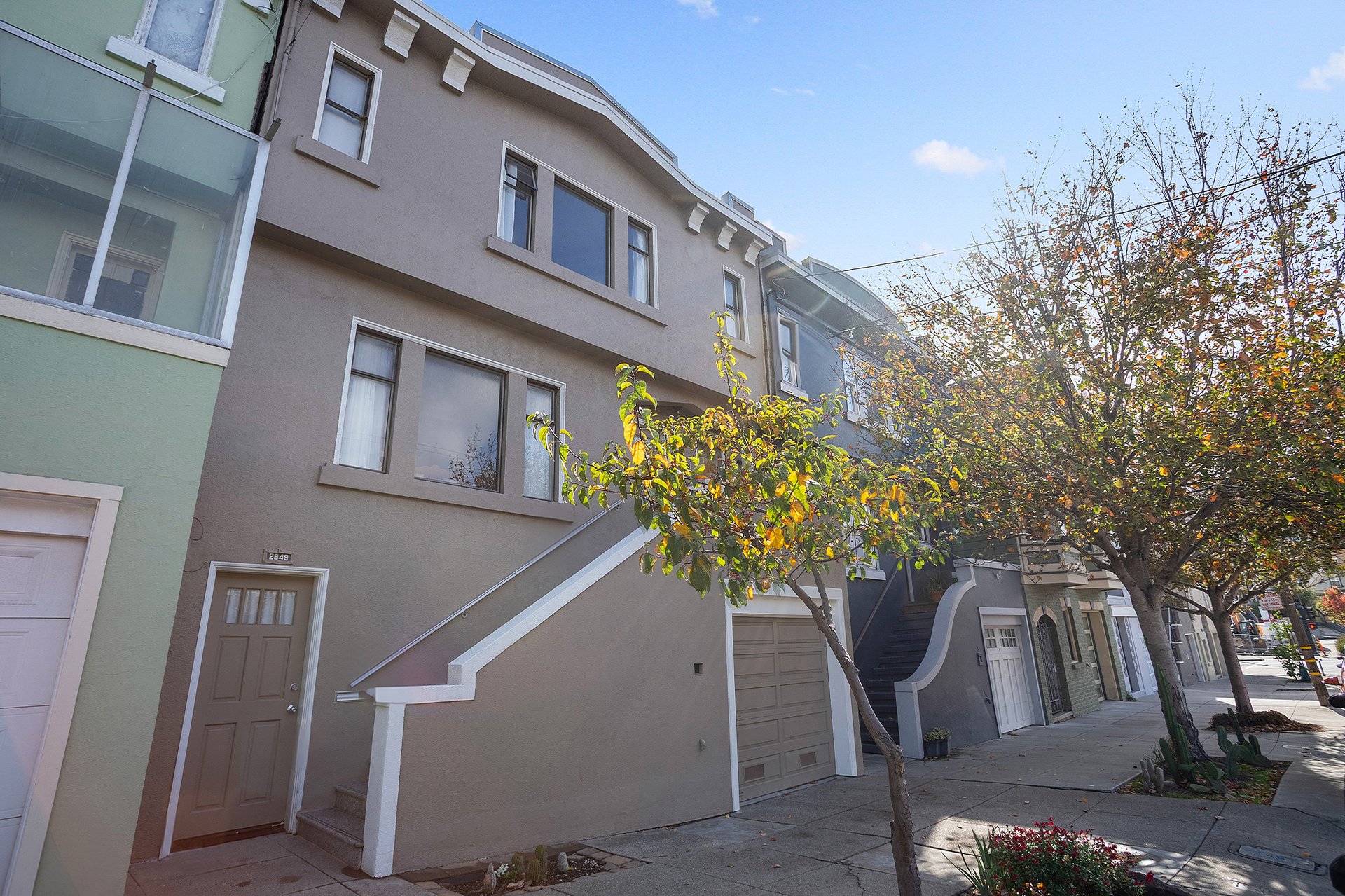 2849 Bryant