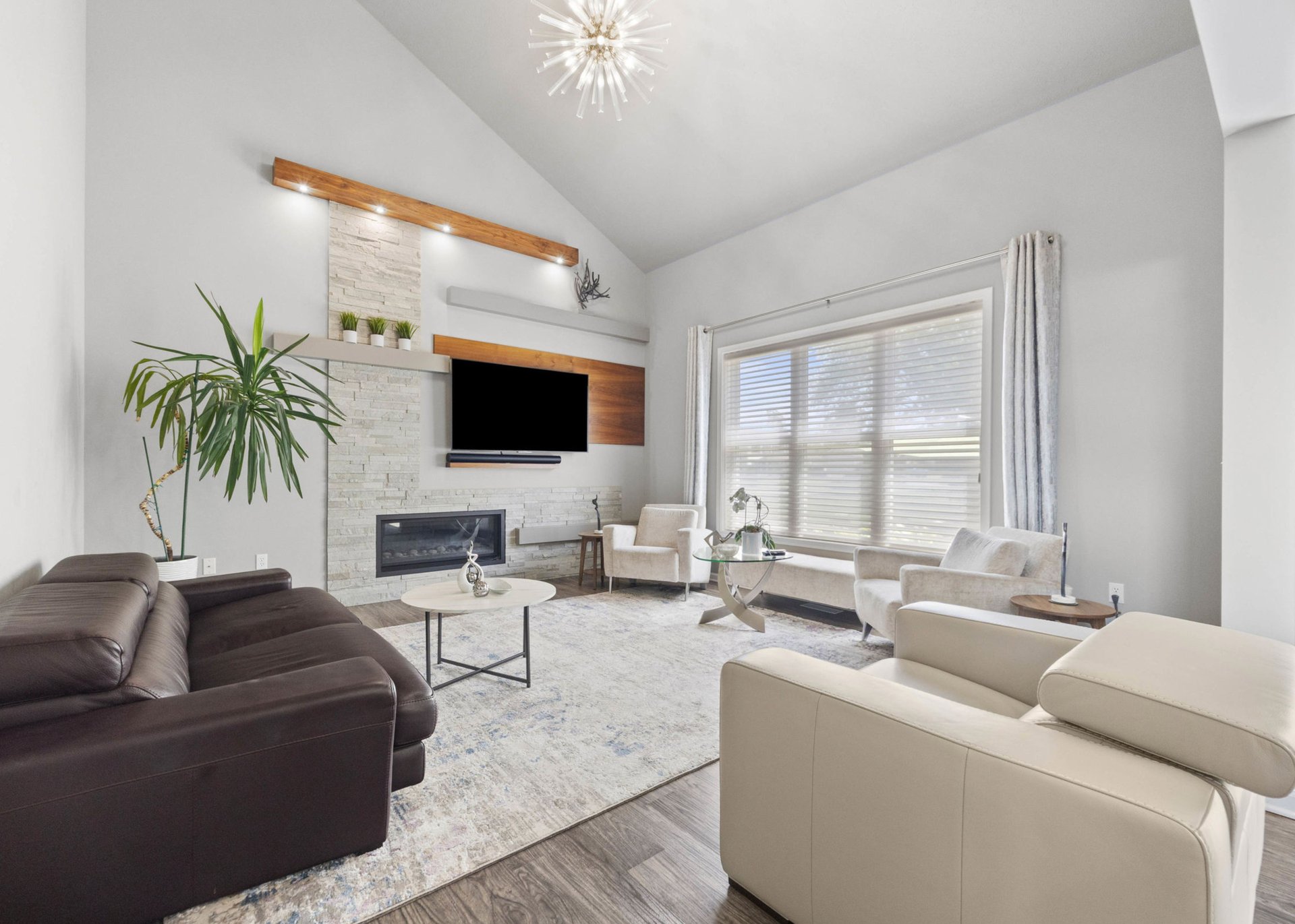 Updated Webster Colonial with Modern Style, Outdoor Living & Cul-De-Sac Location