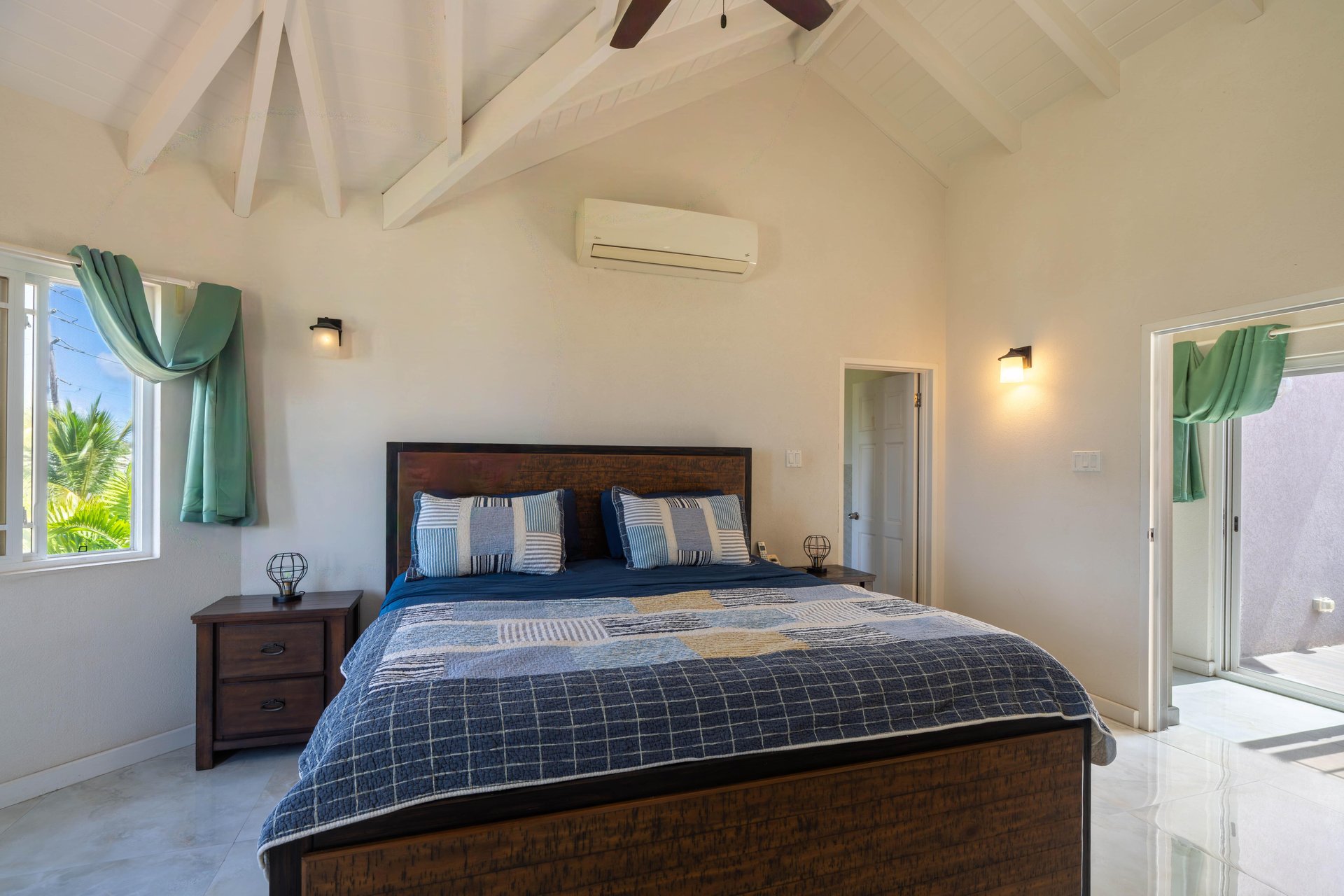 Halls Villa 