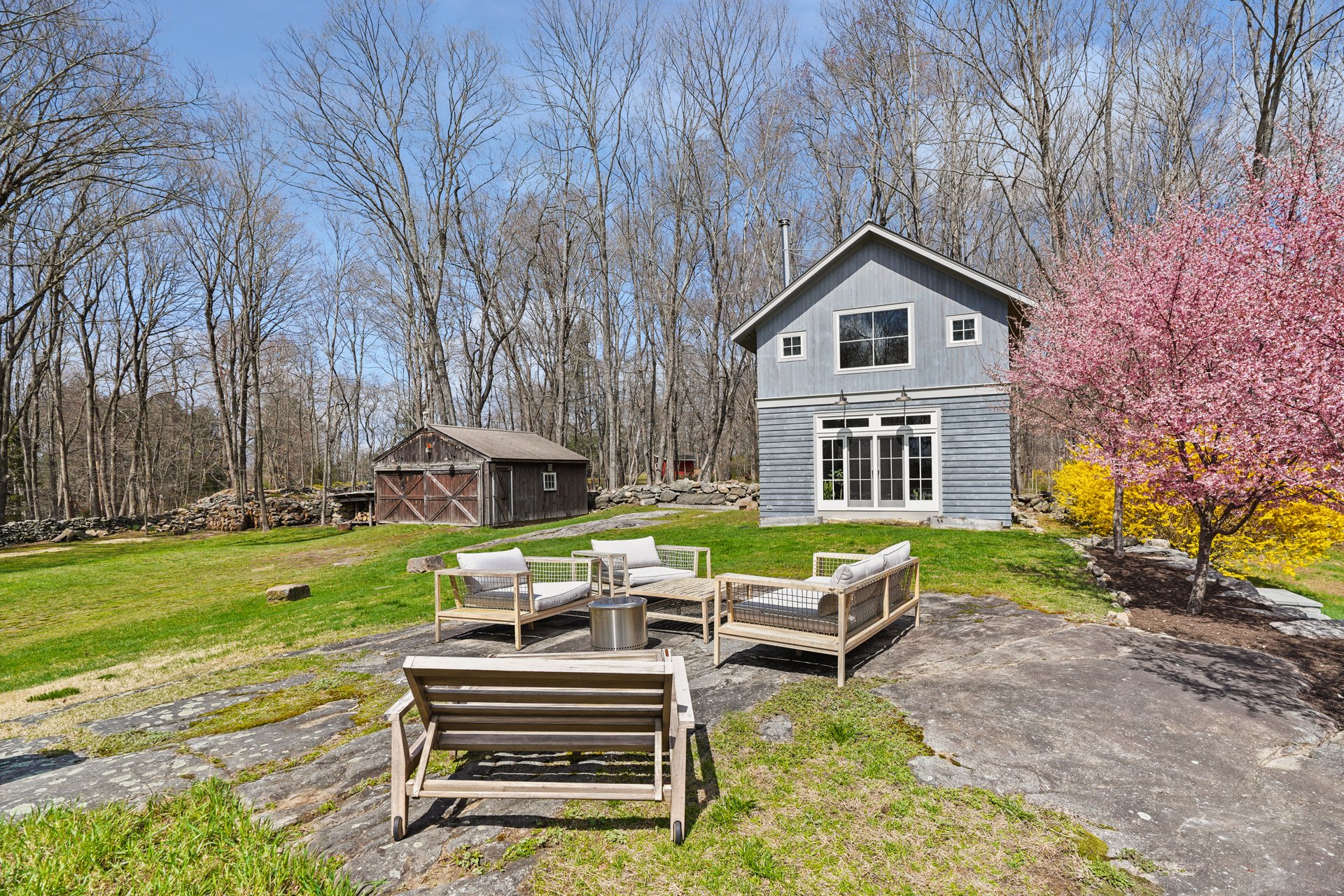 320 Long Ridge Road