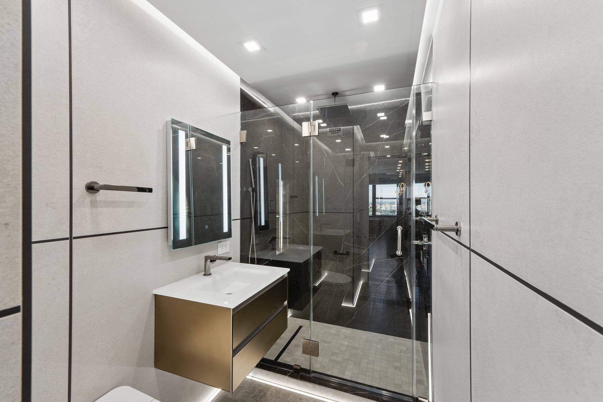 201 West 70th Street Unit 37B